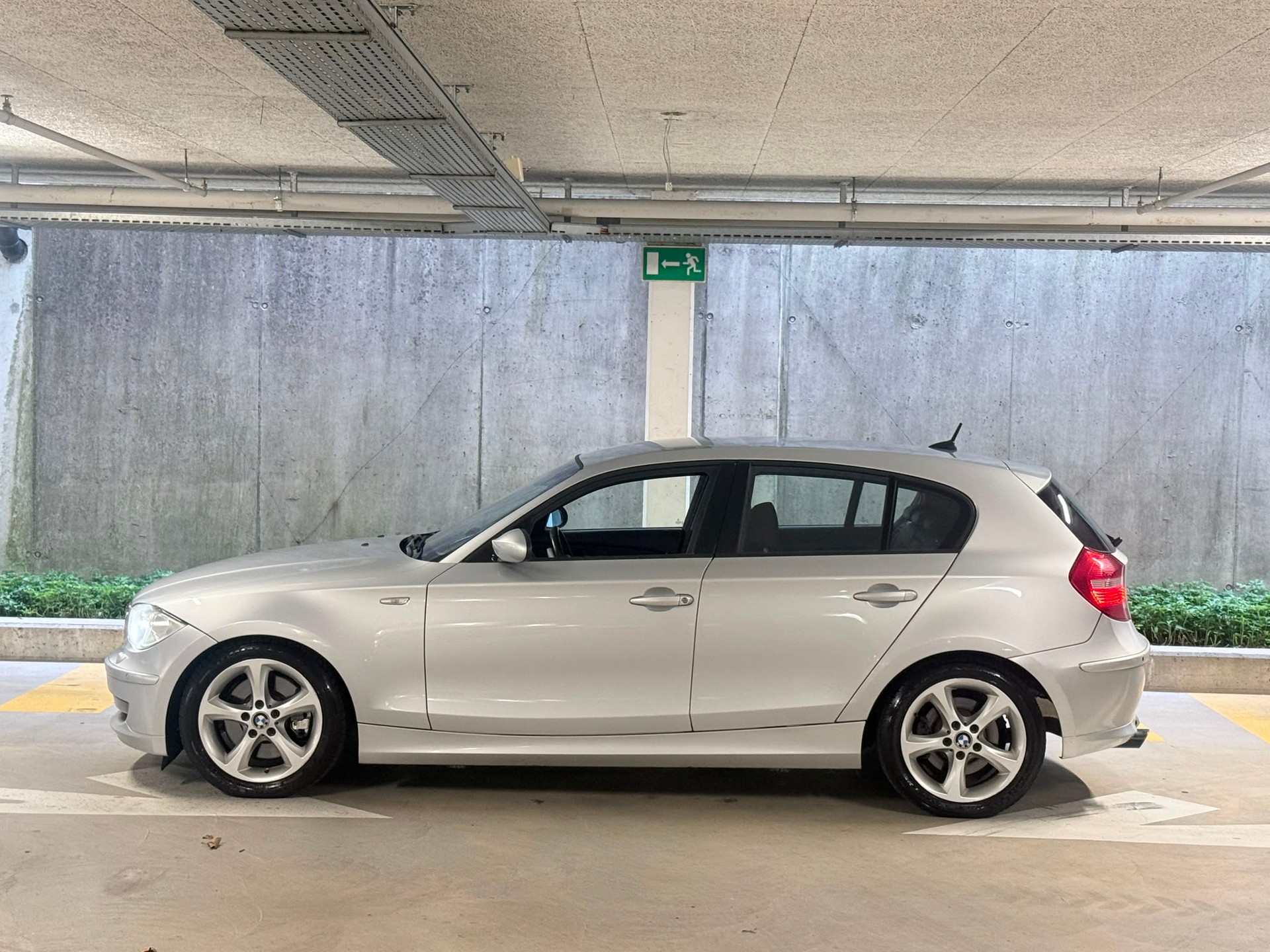 BMW 123d-image-5