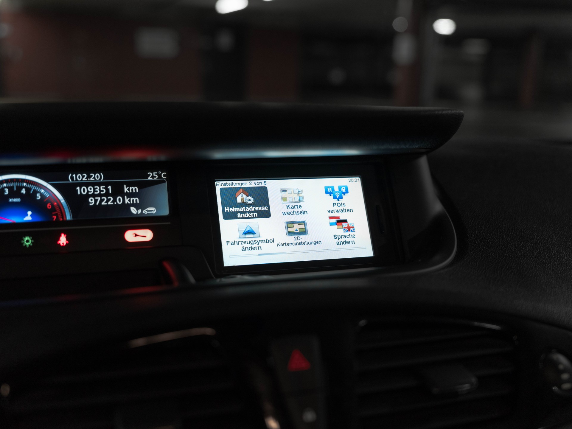 RENAULT Scénic 1.4 16V Turbo Bose-image-19