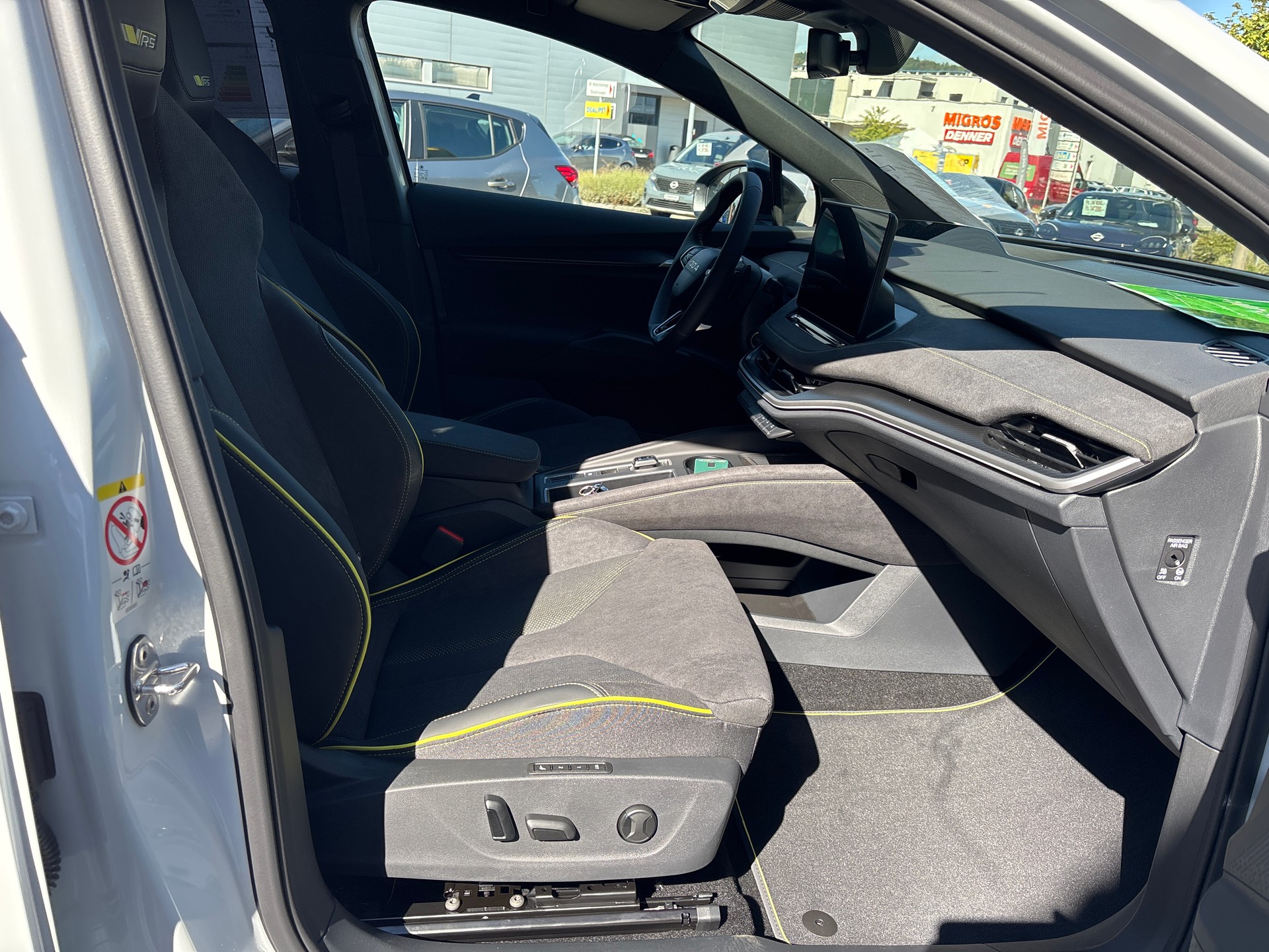 SKODA Elroq RS 4x4-image-13
