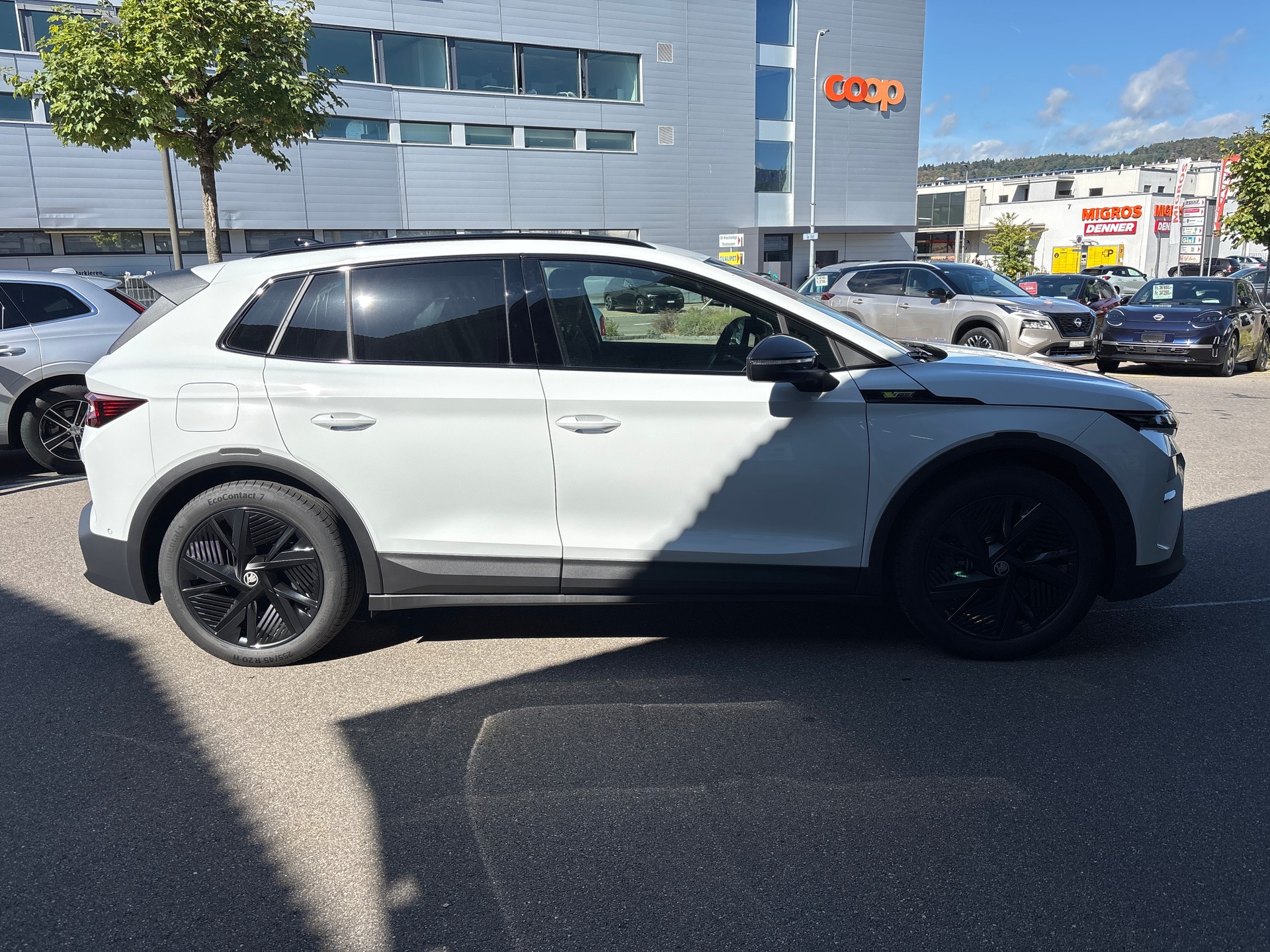 SKODA Elroq RS 4x4-image-4