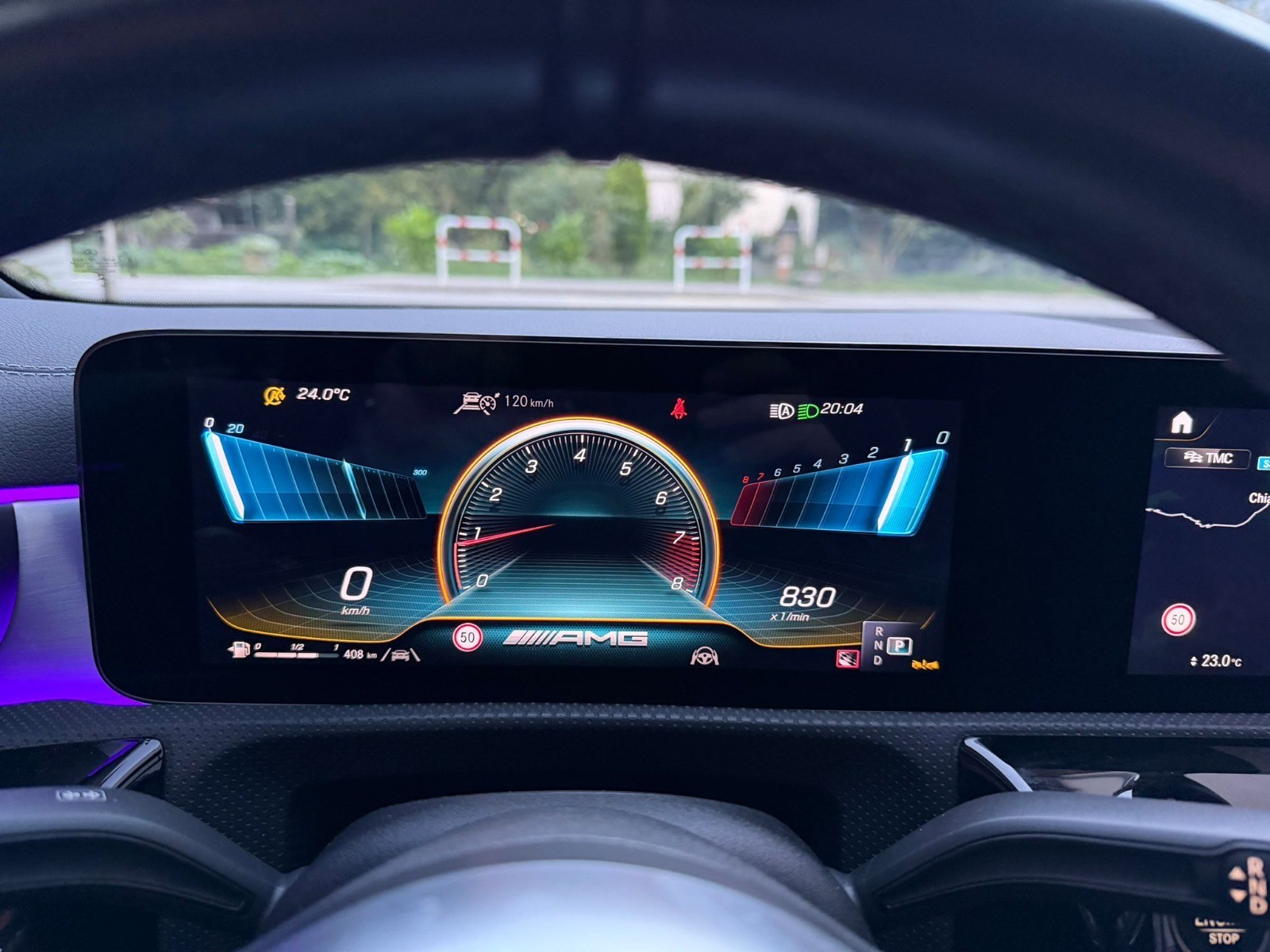 MERCEDES-BENZ A 45 S AMG 4matic+-image-4