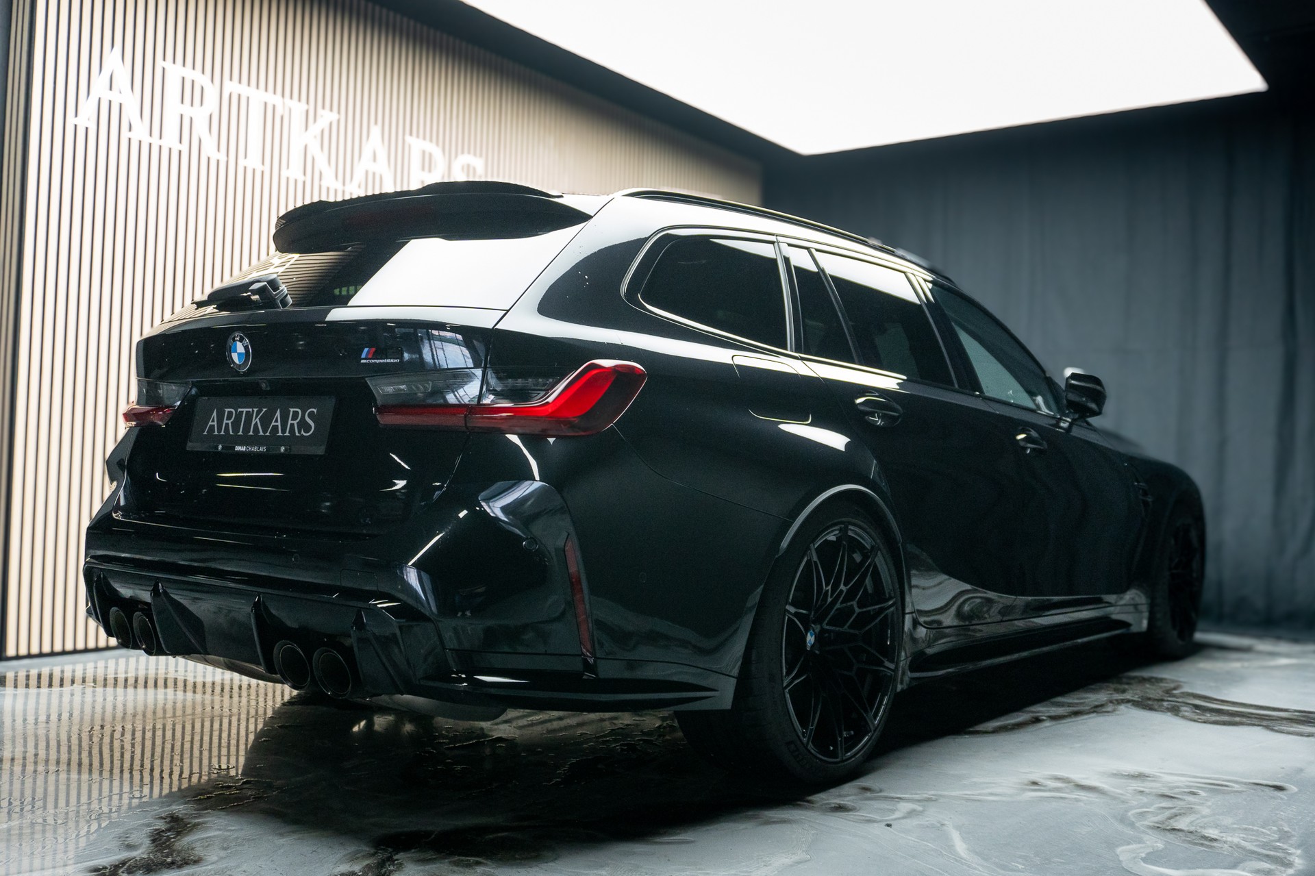 BMW M3 Touring xDrive Competition M-image-4