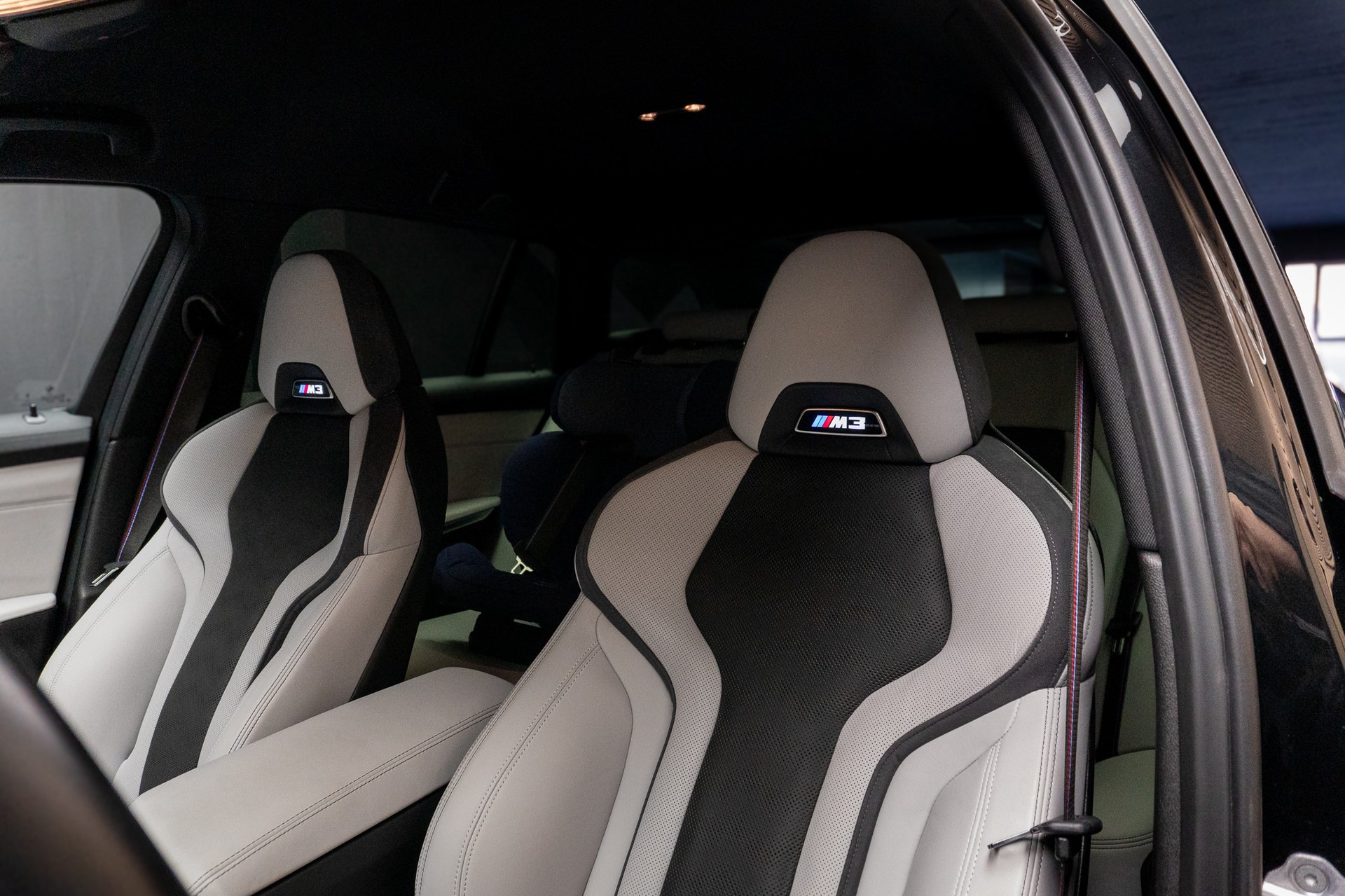 BMW M3 Touring xDrive Competition M-image-11