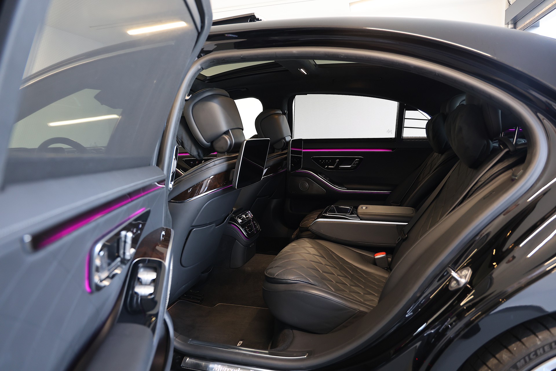 MERCEDES-BENZ S 500 L 4Matic AMG Line 9G-Tronic-image-17