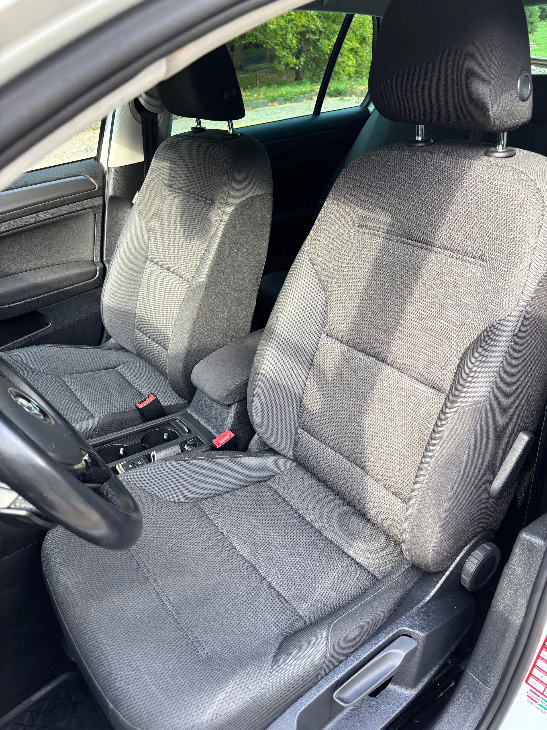 VW 1.5 TSI 150 Edition 45 DSG-image-12