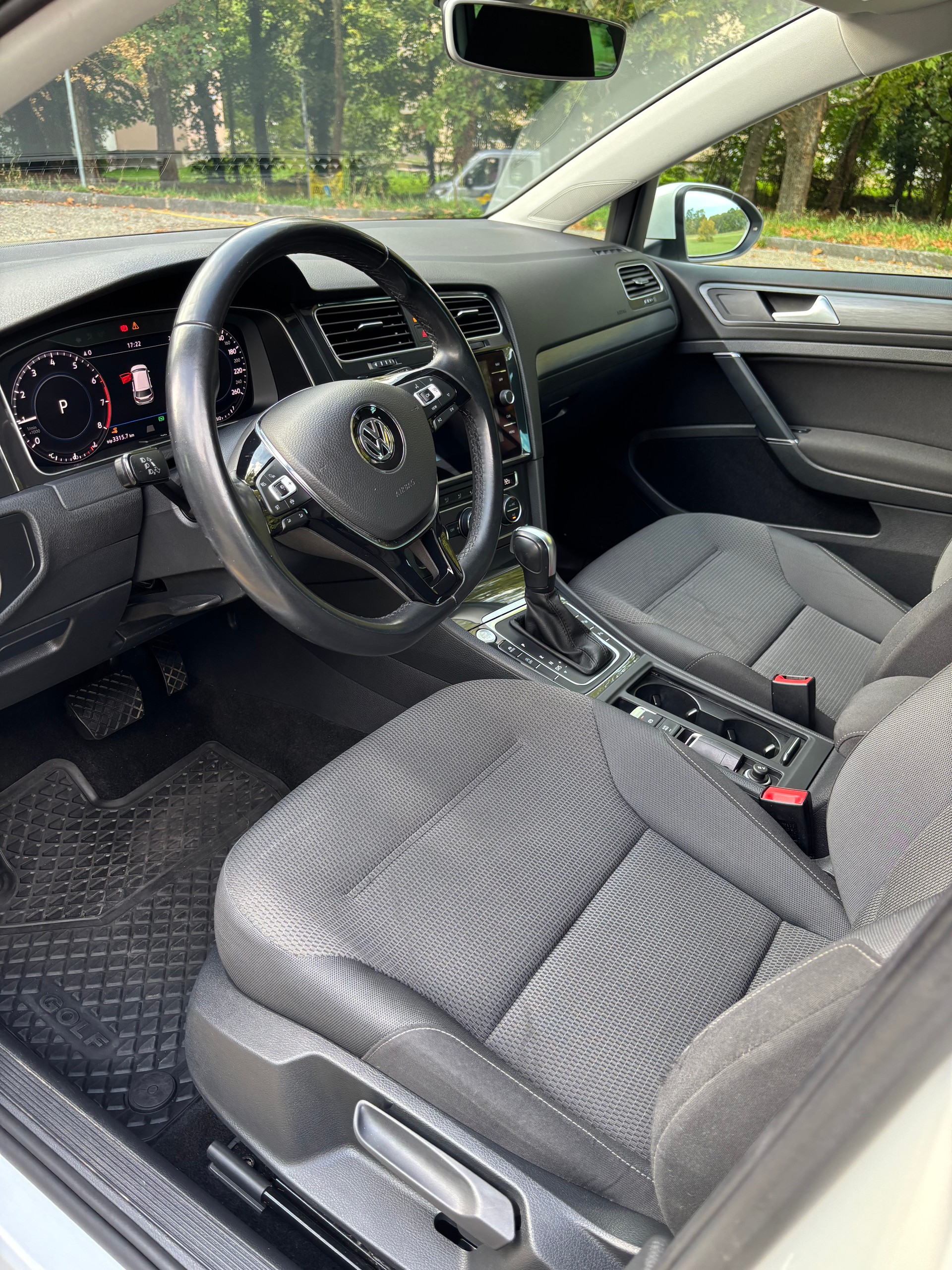 VW 1.5 TSI 150 Edition 45 DSG-image-11