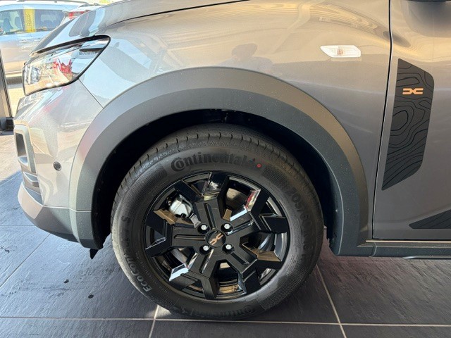 DACIA Jogger TCe 110 Extreme-image-3