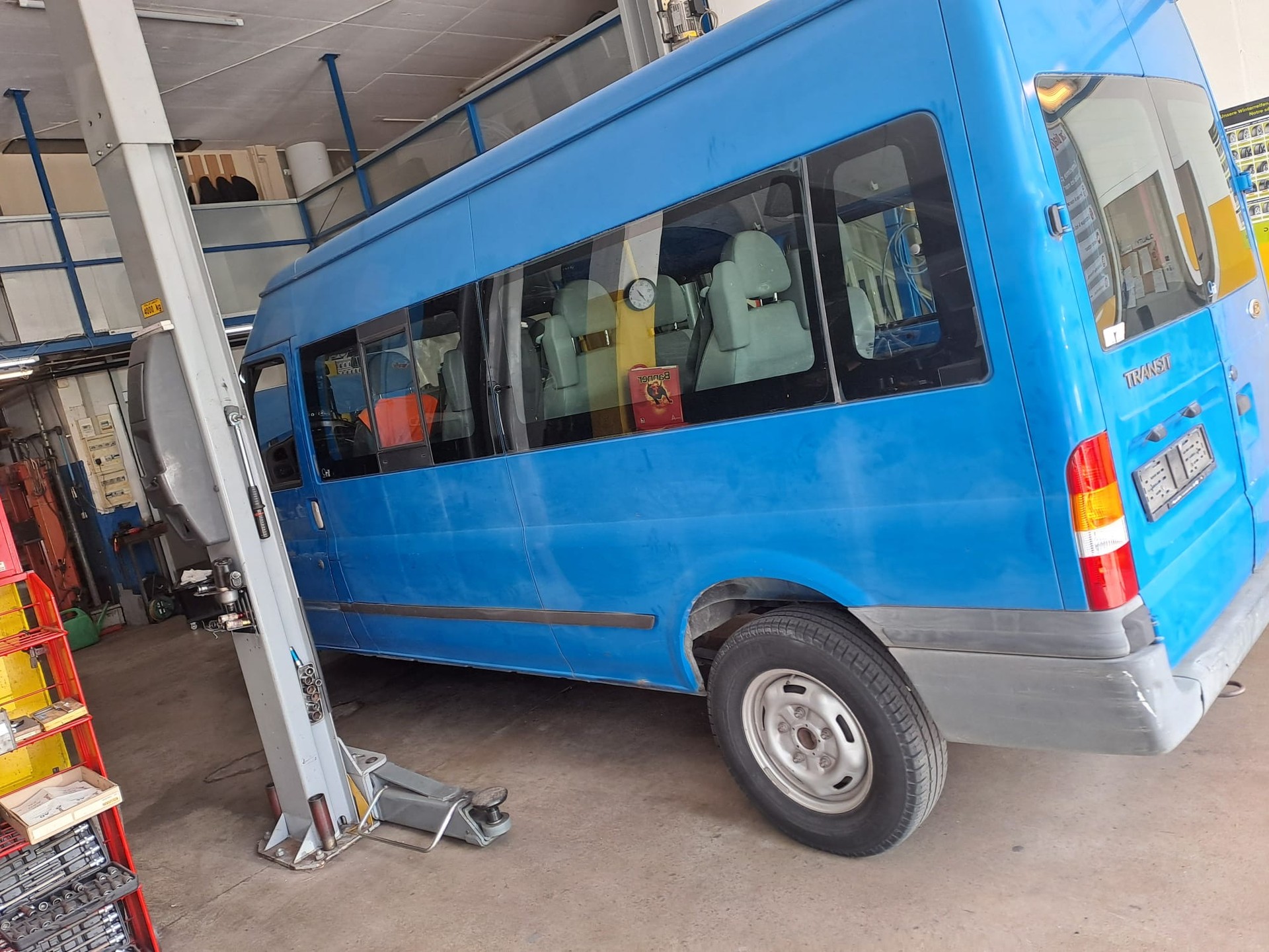 FORD Transit-image-4