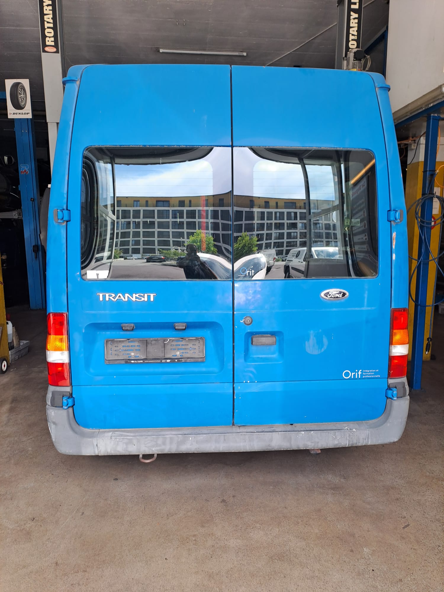 FORD Transit-image-3