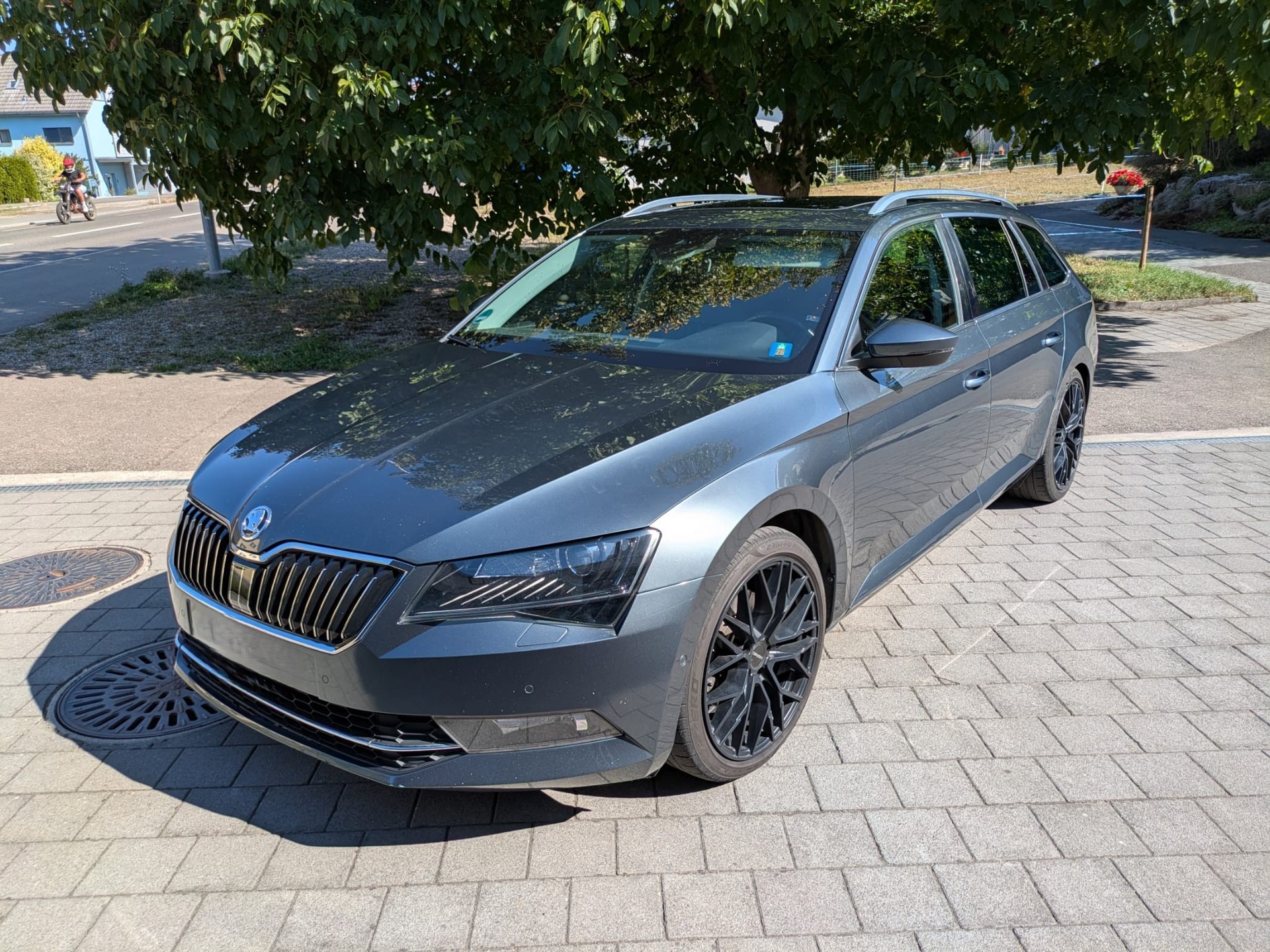 SKODA 1.8 TSI Style DSG-image-0