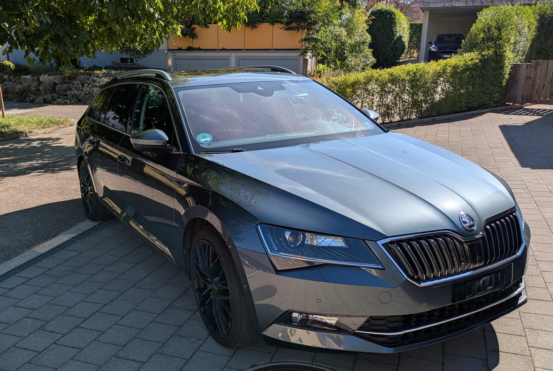 SKODA 1.8 TSI Style DSG-image-1