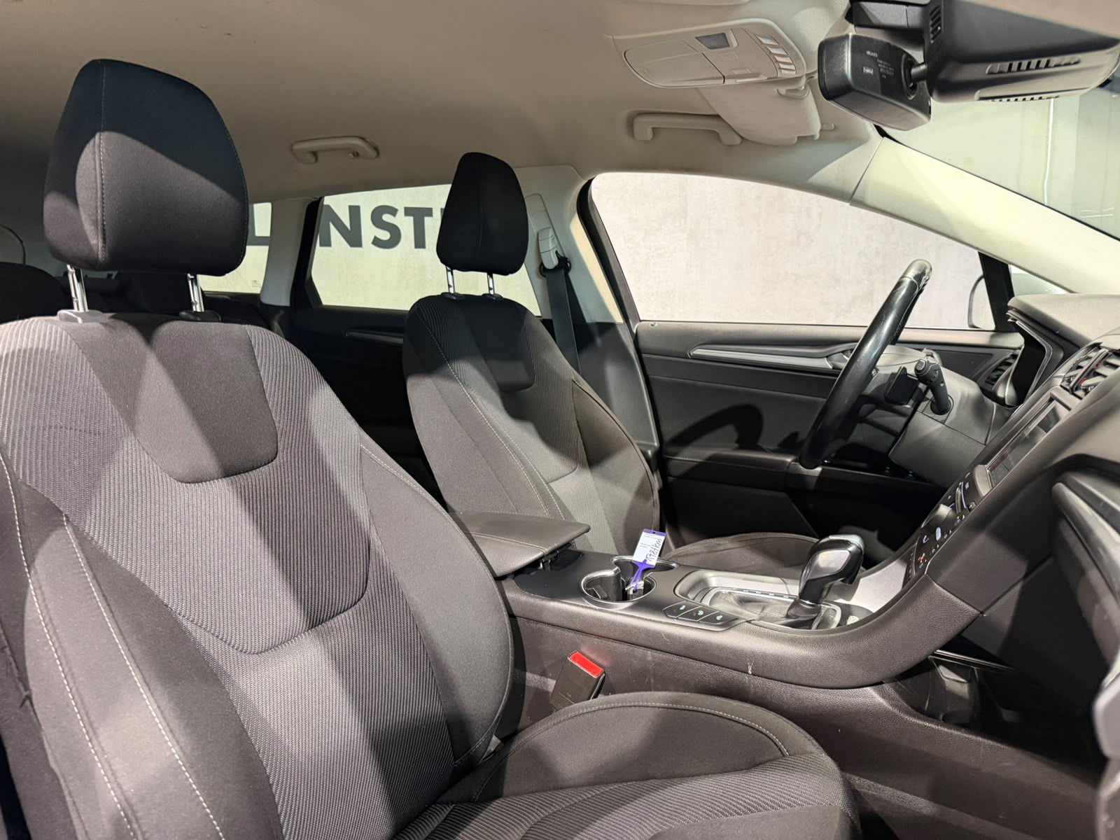 FORD Mondeo 2.0 TDCi Business Plus PowerShift (CH)-image-13
