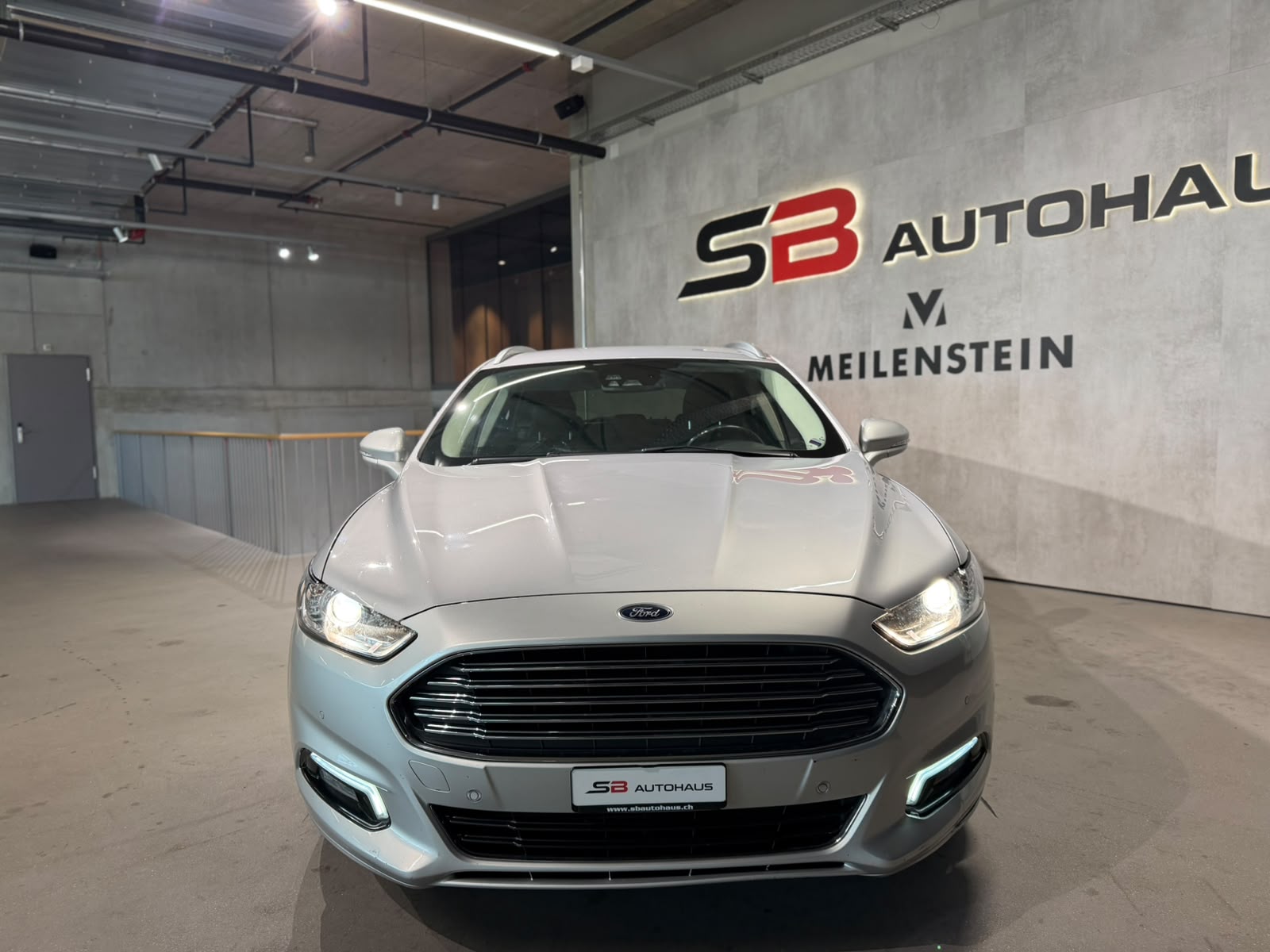 FORD Mondeo 2.0 TDCi Business Plus PowerShift (CH)-showroom-element-2