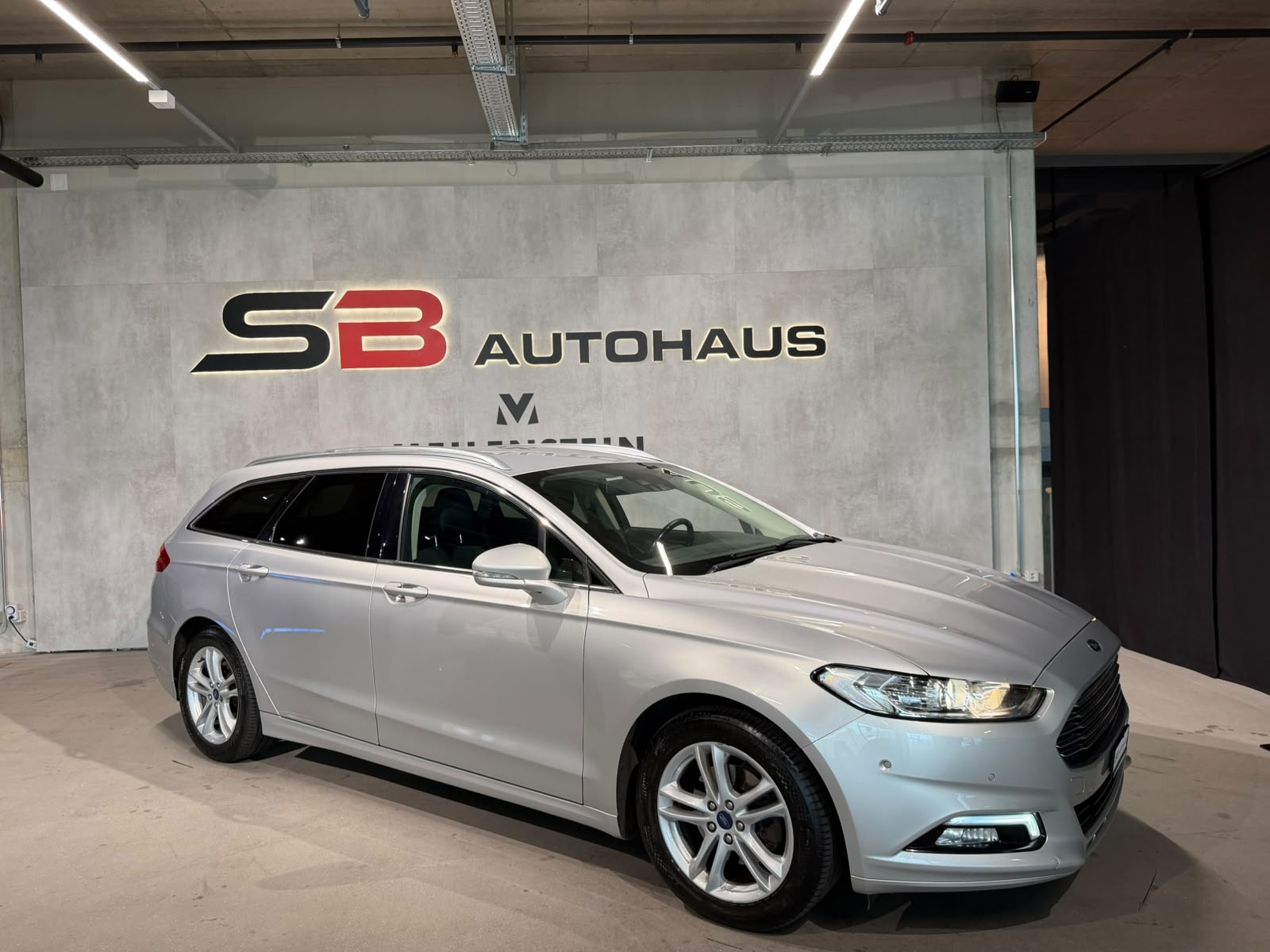 FORD Mondeo 2.0 TDCi Business Plus PowerShift (CH)