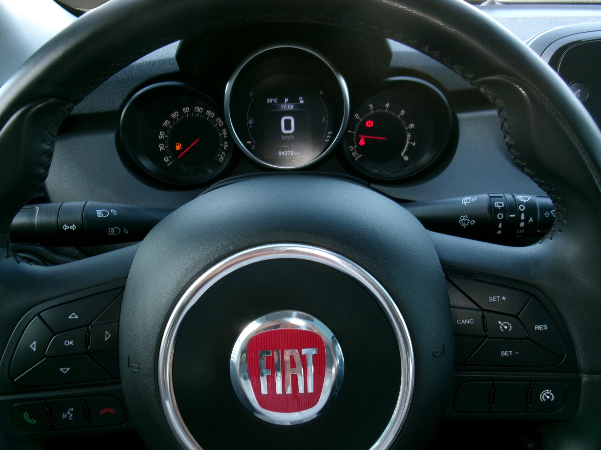 FIAT 500X 1.4T Xcite S 4x4 Automatic-image-8