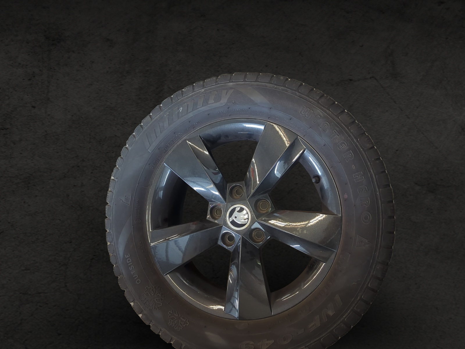 SKODA Karoq 2.0 TDI CR Style 4x4 DSG-image-17