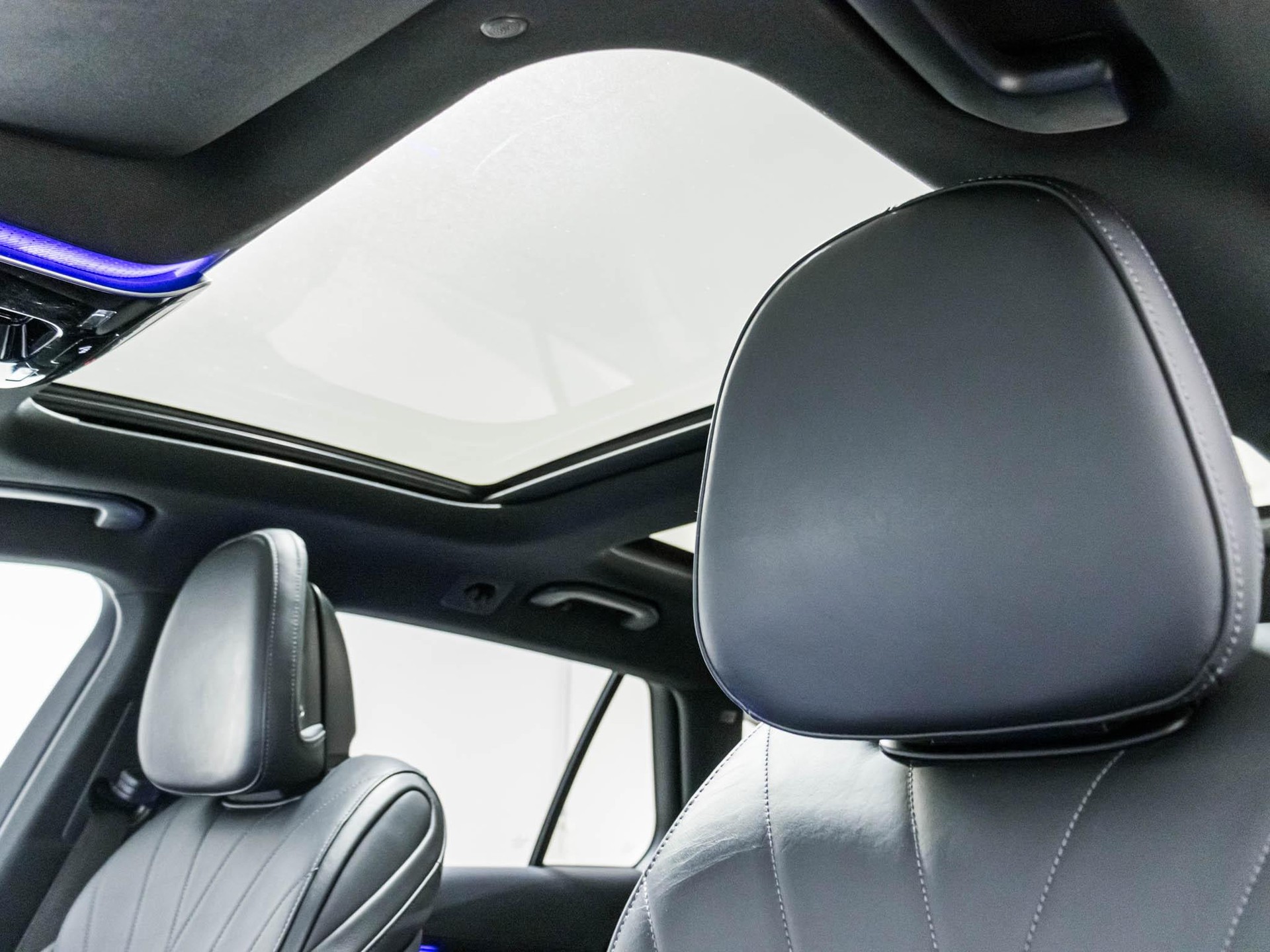 MERCEDES-BENZ C 220 d 4MATIC T-Modell-image-8