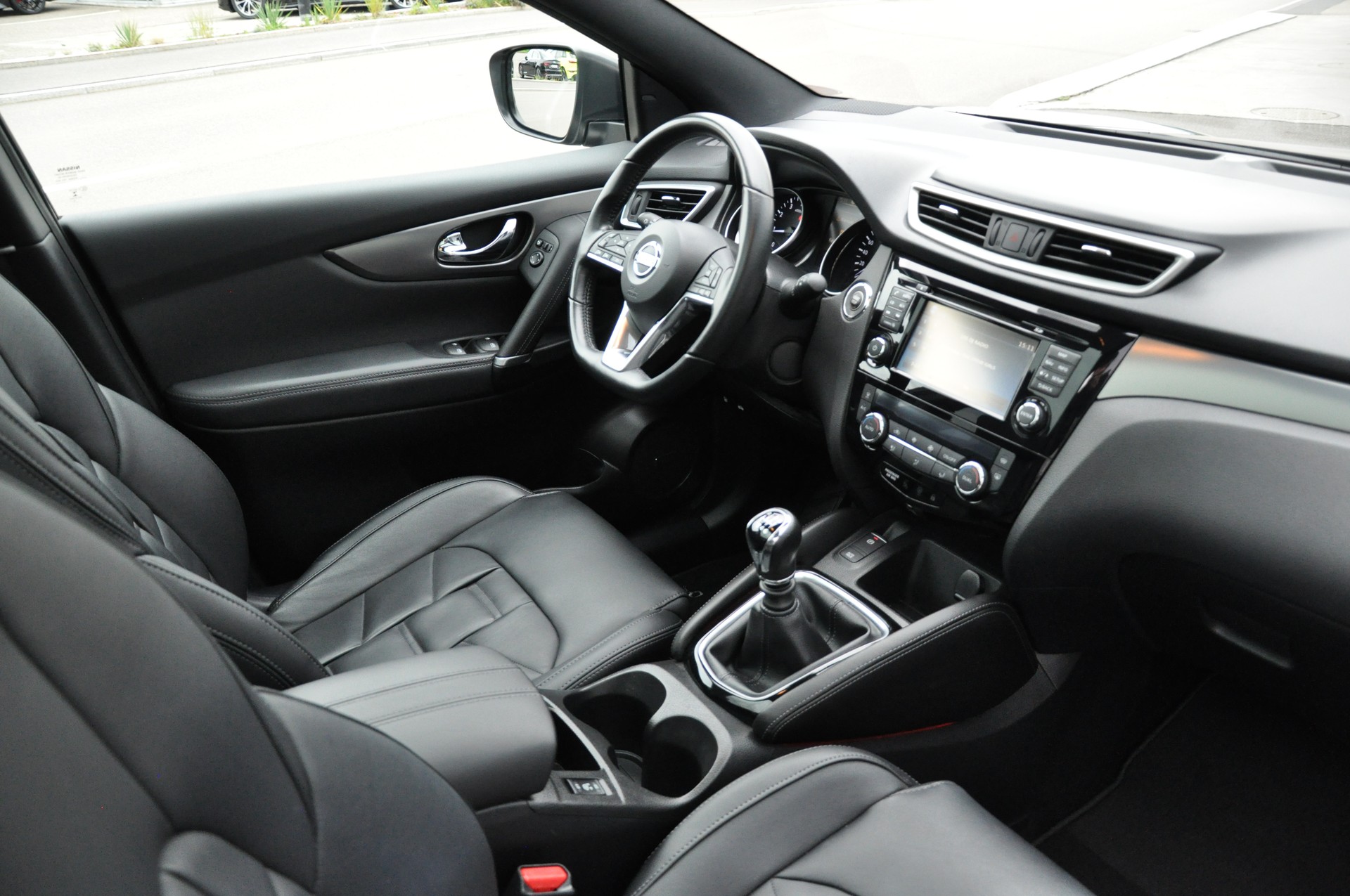 NISSAN Qashqai 1.3 DIG-T tekna+-image-16