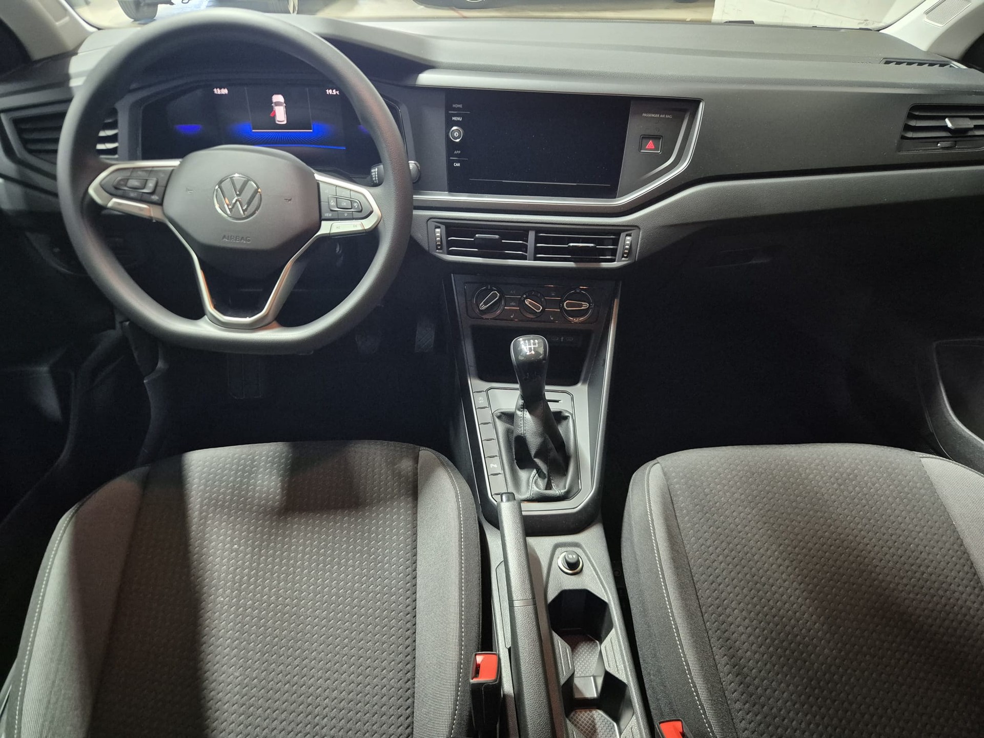 VW Polo 1.0 TSI Style-image-8