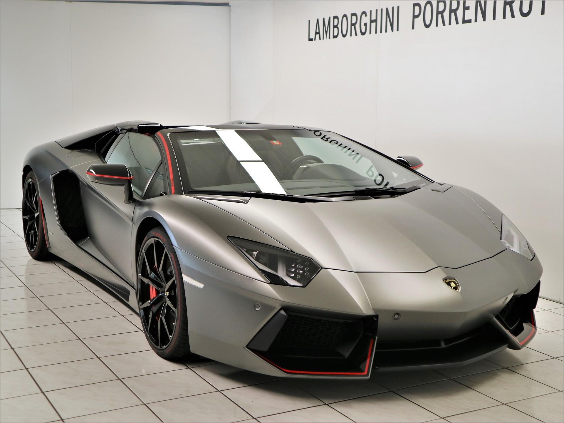 LAMBORGHINI Aventador LP700-4 Roadster E-Gear-image-0