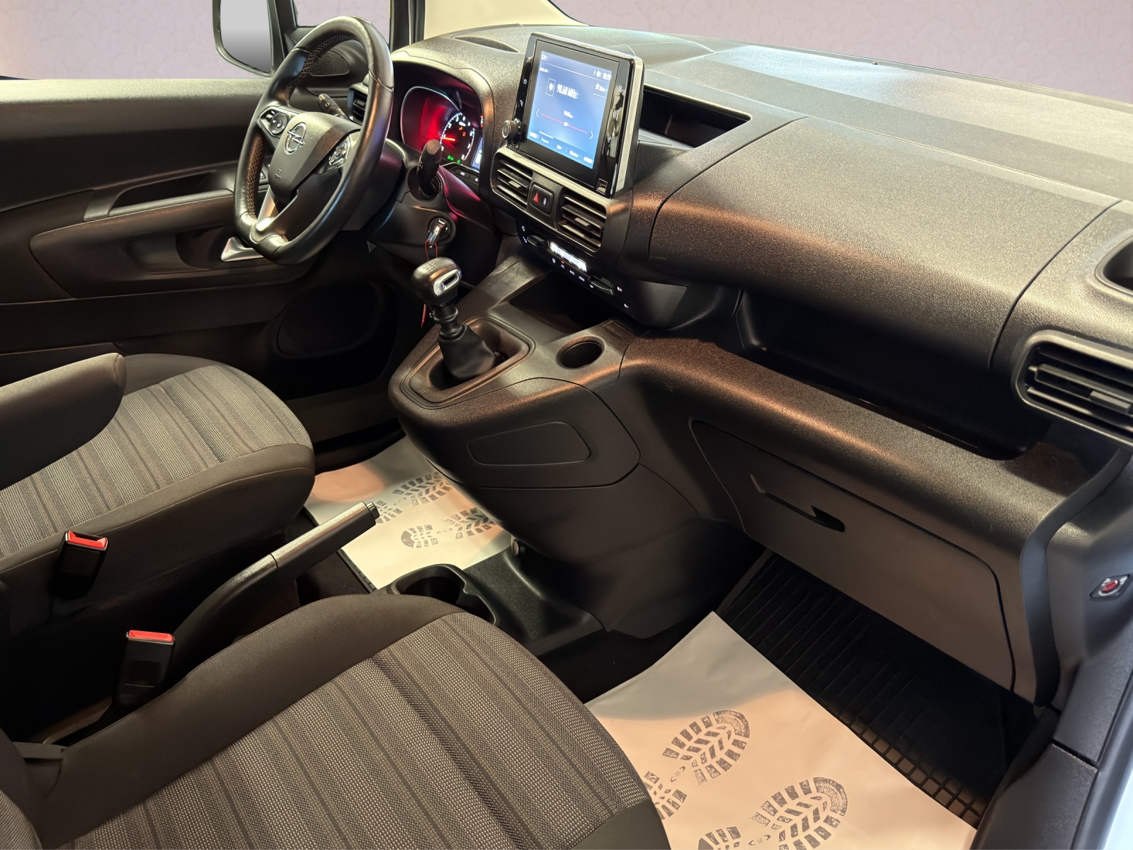 OPEL Combo Life 1.5 Elegance-image-12
