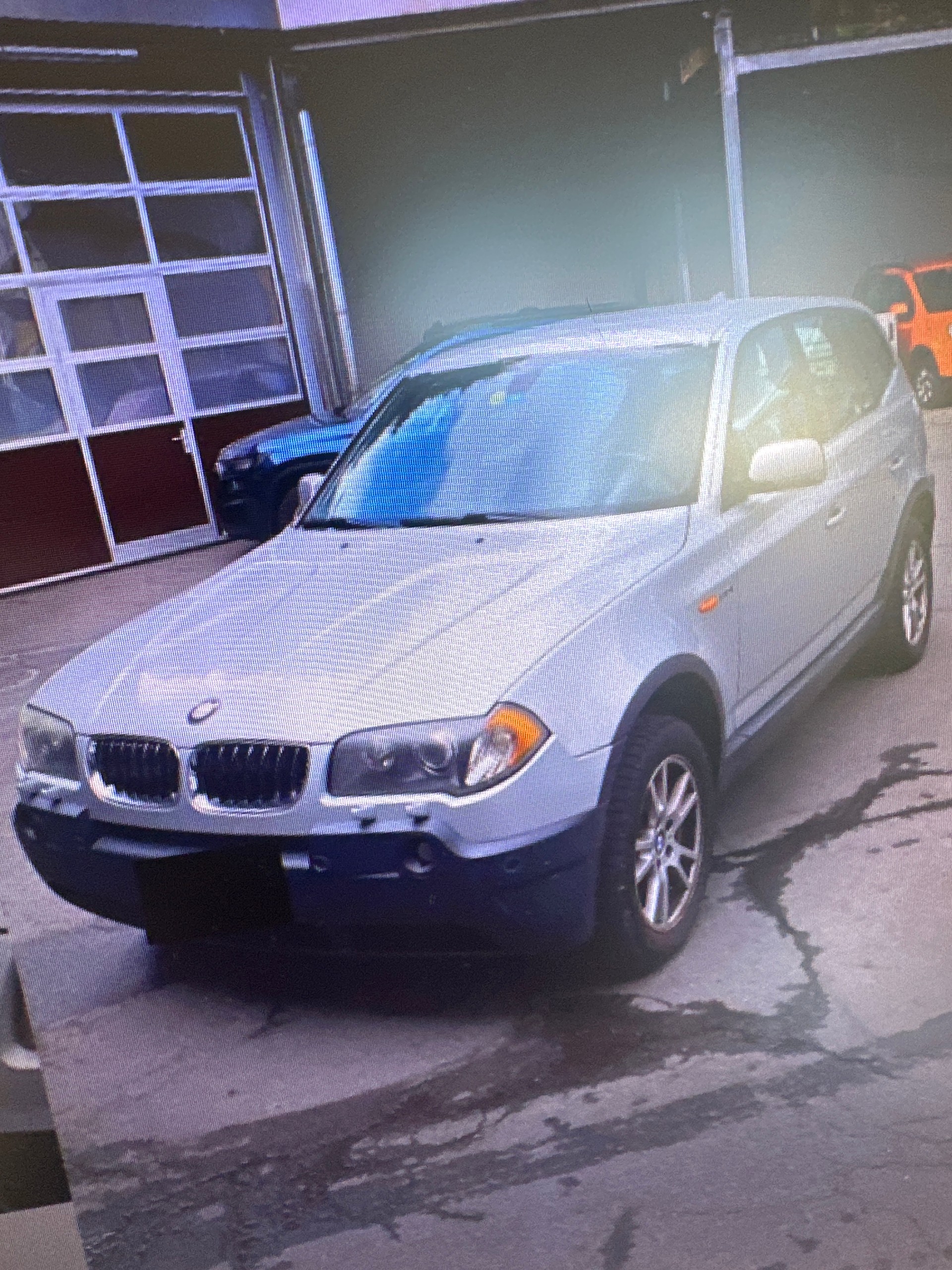 BMW X3 3.0i-image-3