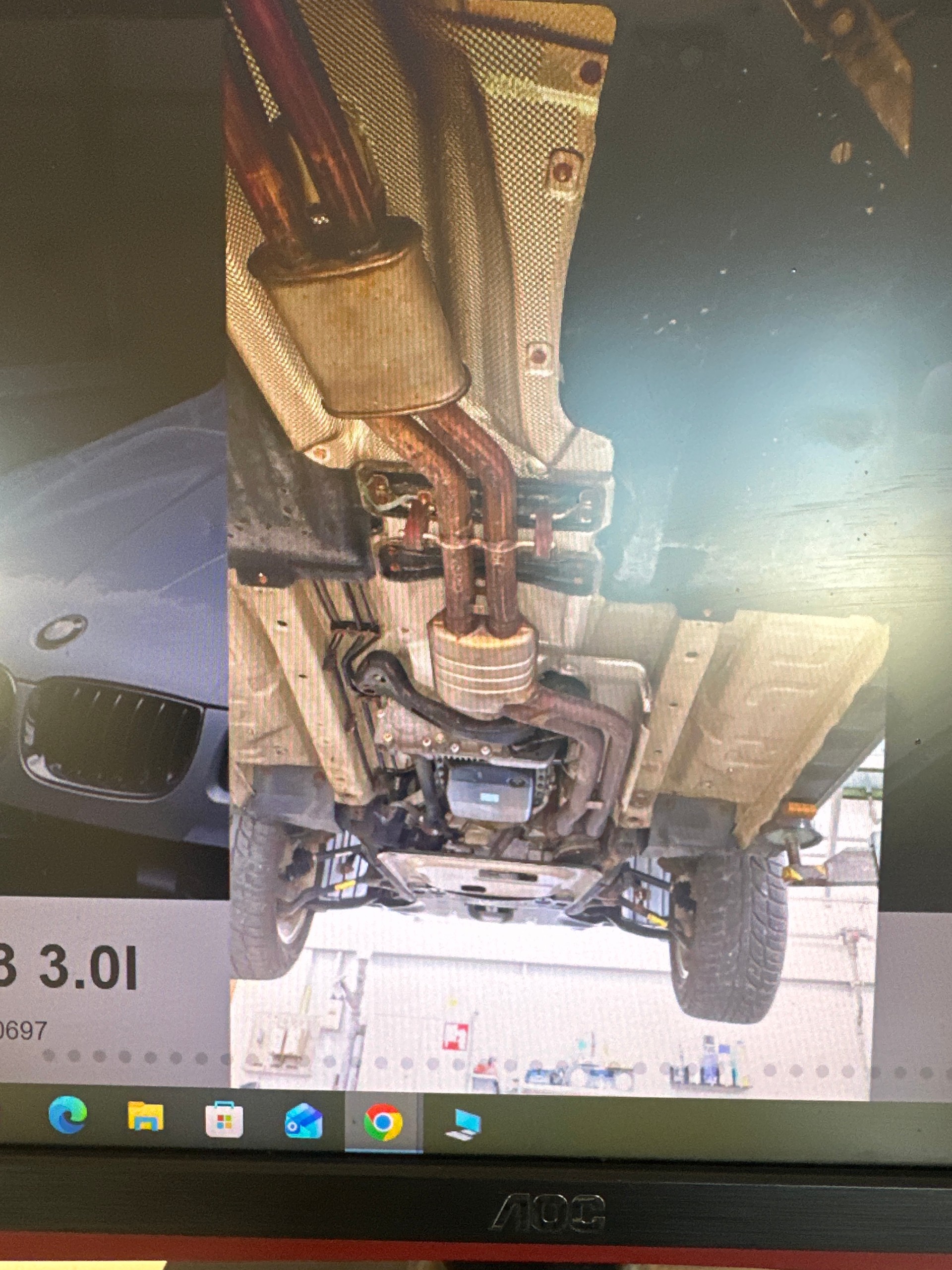 BMW X3 3.0i-image-11