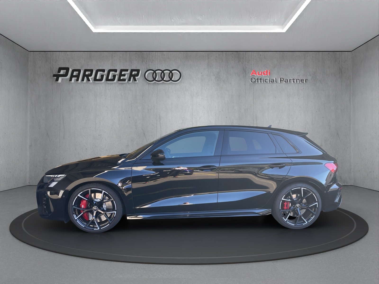 AUDI RS3 Sportback 2.5 TSI quattro S-tronic-image-2