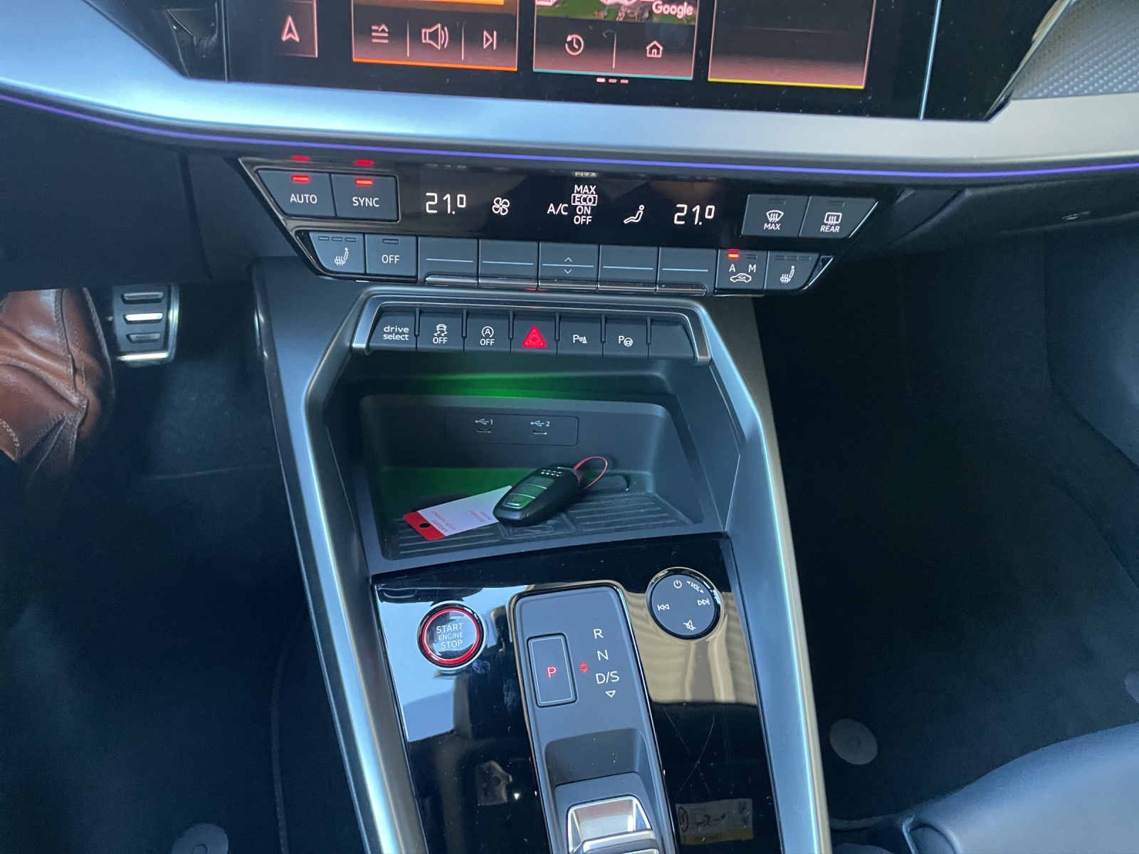 AUDI RS3 Sportback 2.5 TSI quattro S-tronic-image-11