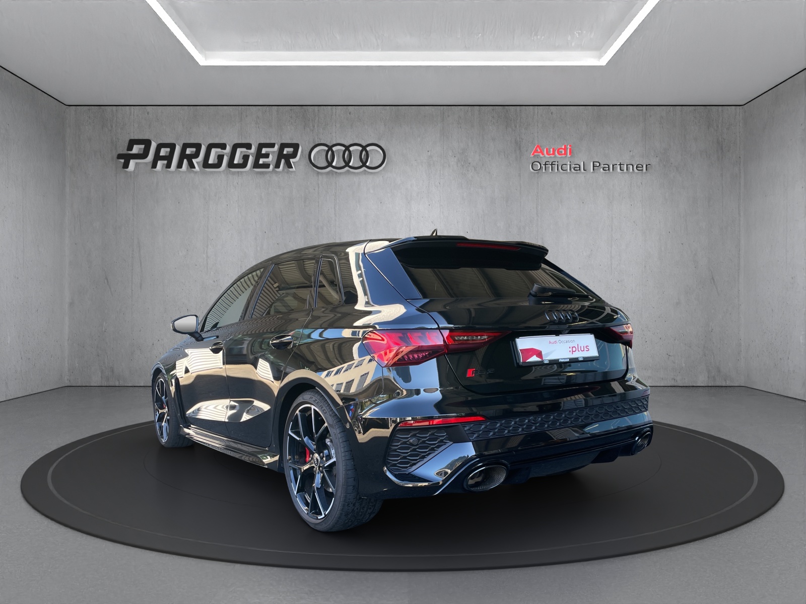 AUDI RS3 Sportback 2.5 TSI quattro S-tronic-image-4