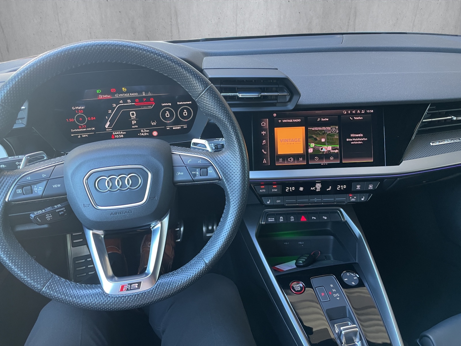 AUDI RS3 Sportback 2.5 TSI quattro S-tronic-image-9