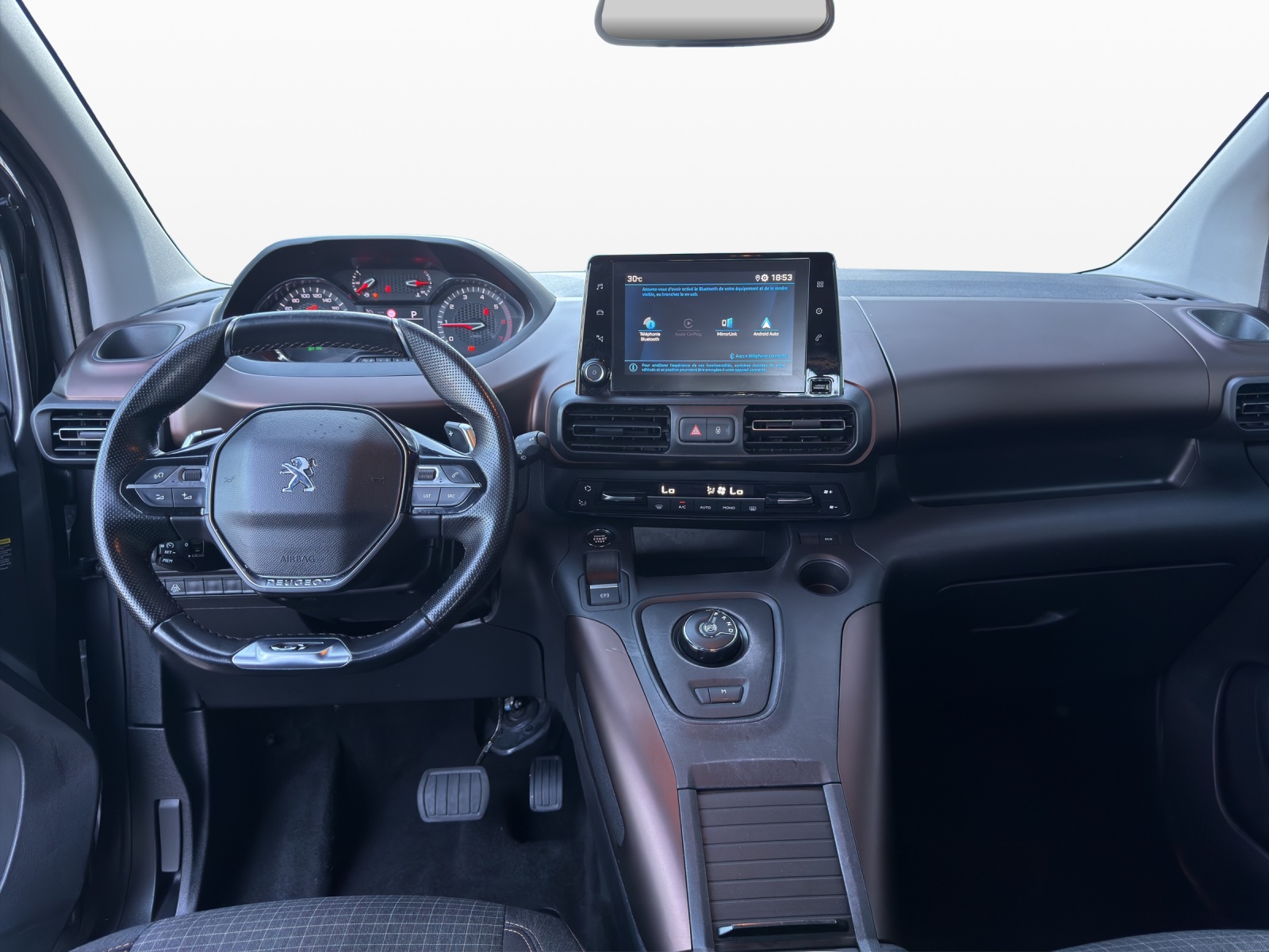 PEUGEOT Rifter 1.2 PureTech Allure EAT8-image-11
