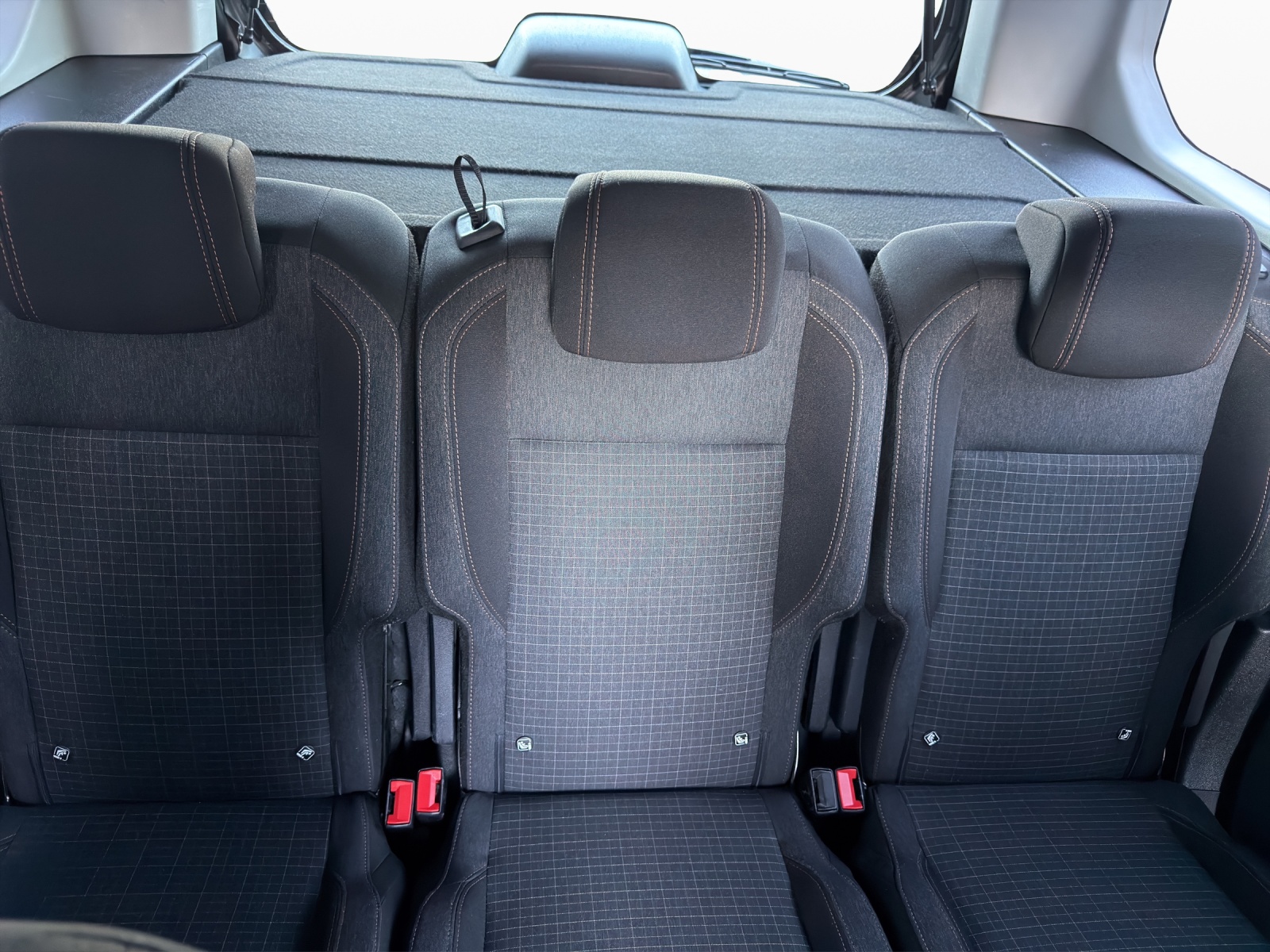 PEUGEOT Rifter 1.2 PureTech Allure EAT8-image-17