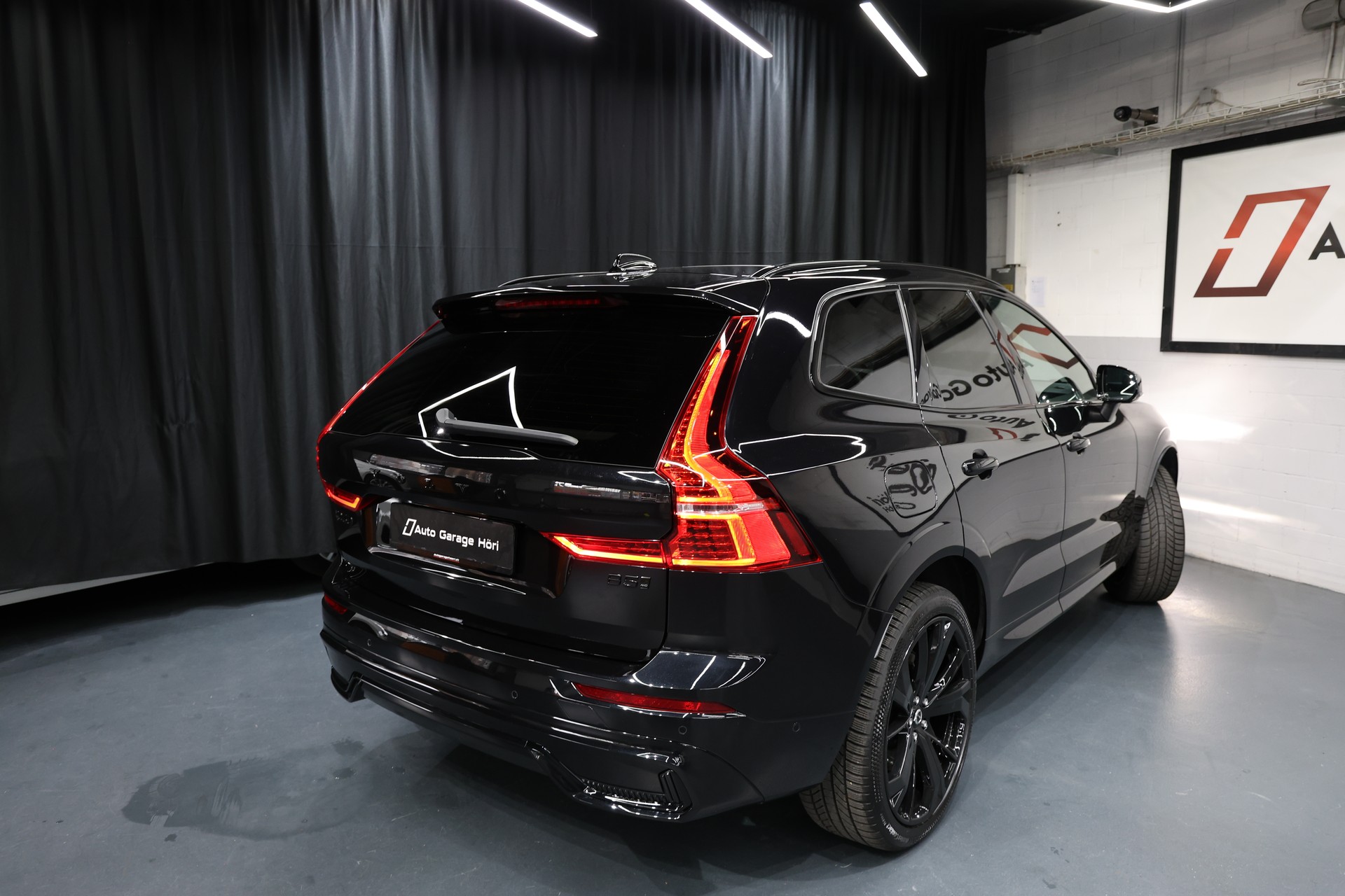 VOLVO XC60 B5 Benzin Mild Hybrid AWD Ultra Dark Geartronic-image-23