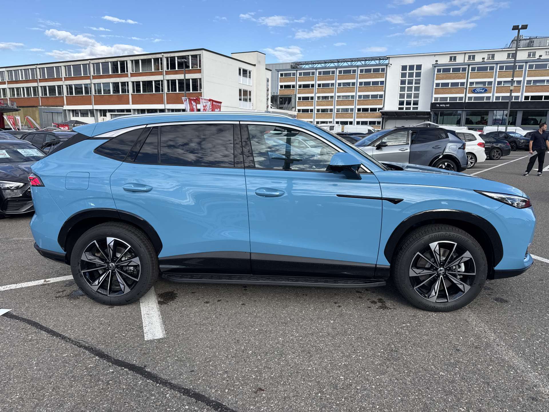 MG HS 1.5 T PHEV Comfort 272PS Automat-image-10