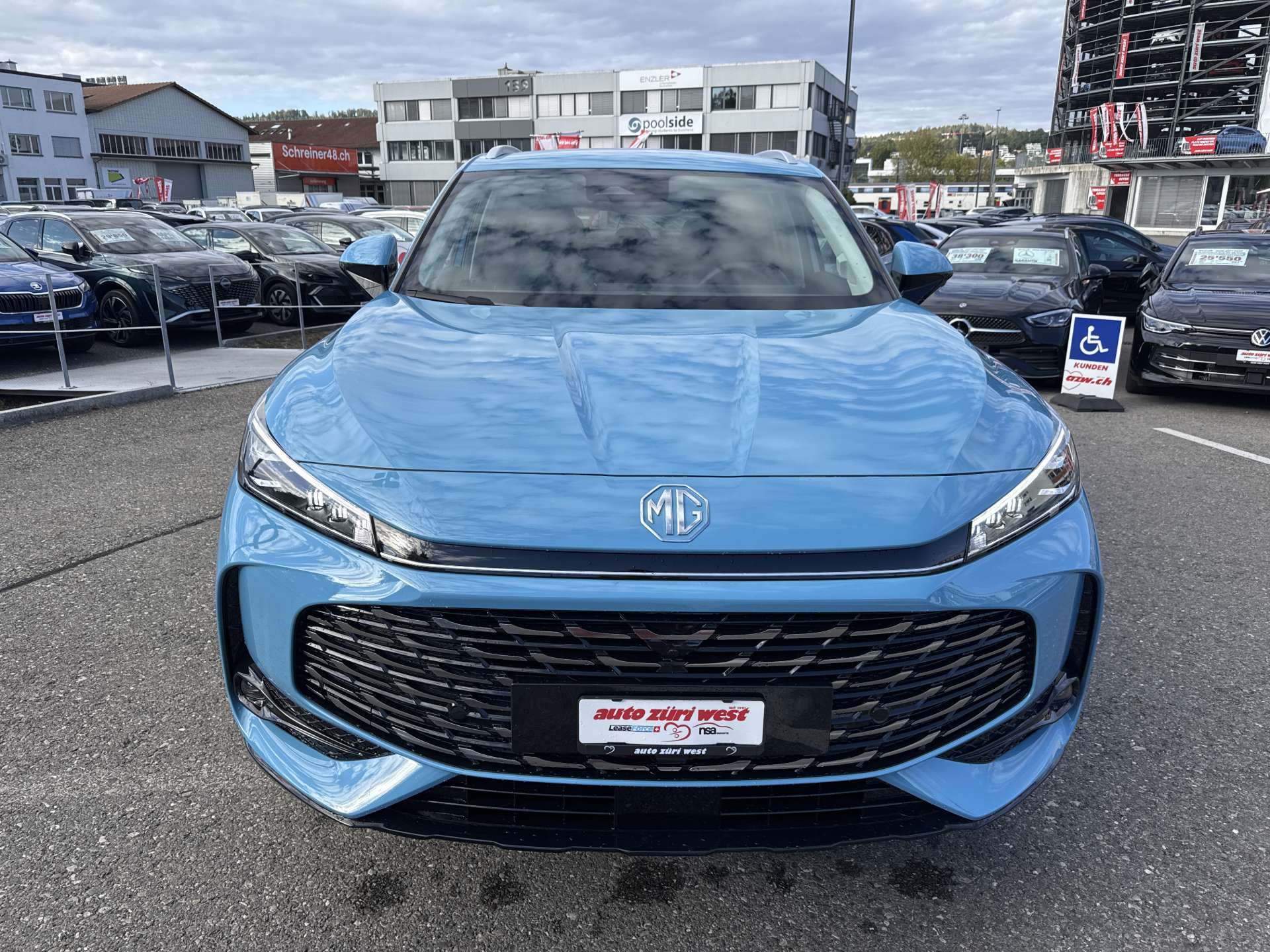 MG HS 1.5 T PHEV Comfort 272PS Automat-image-13