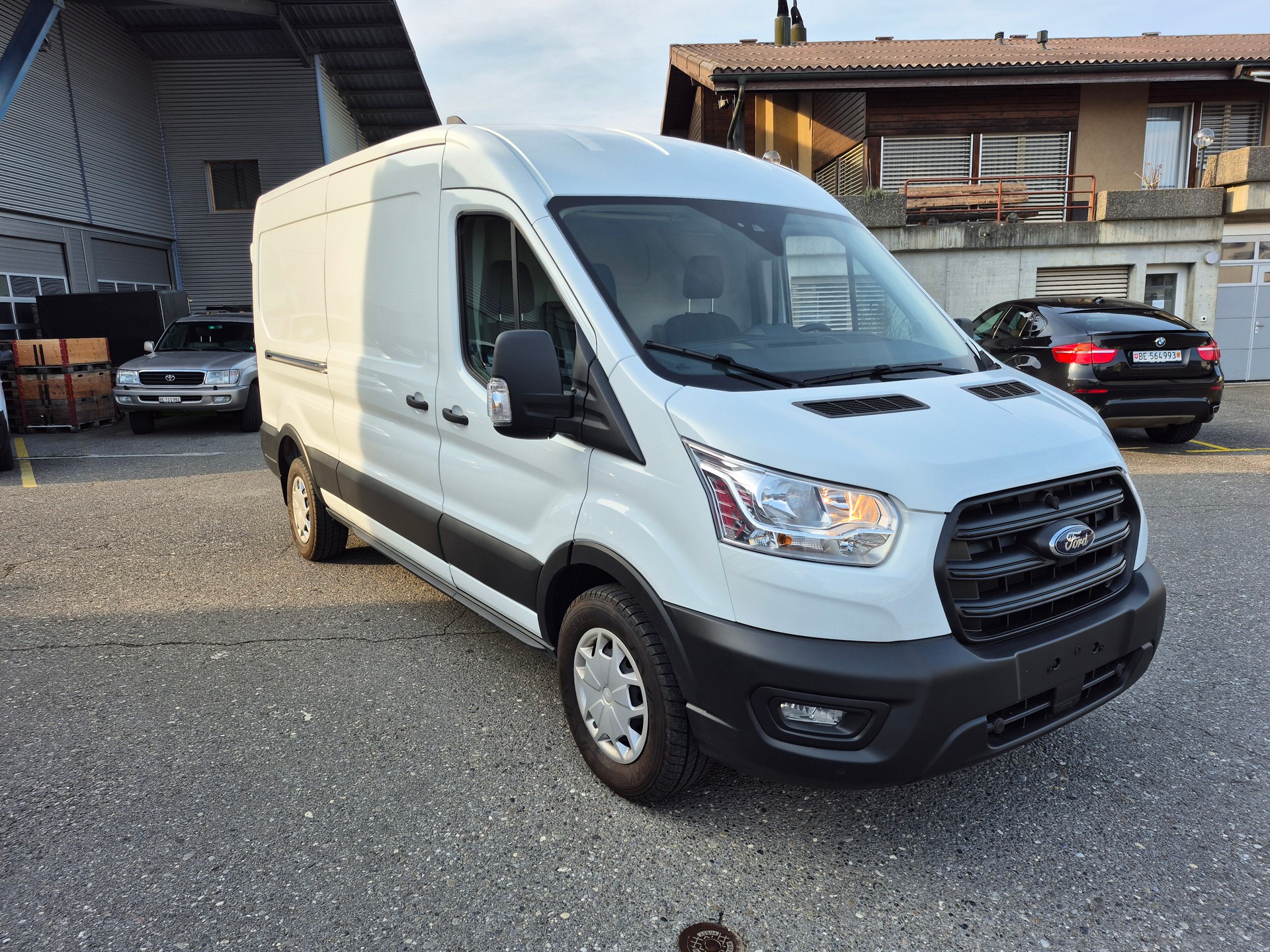 FORD Transit Van 350 L3 Trend 2.0 TDCi 130 HD FWD-image-2