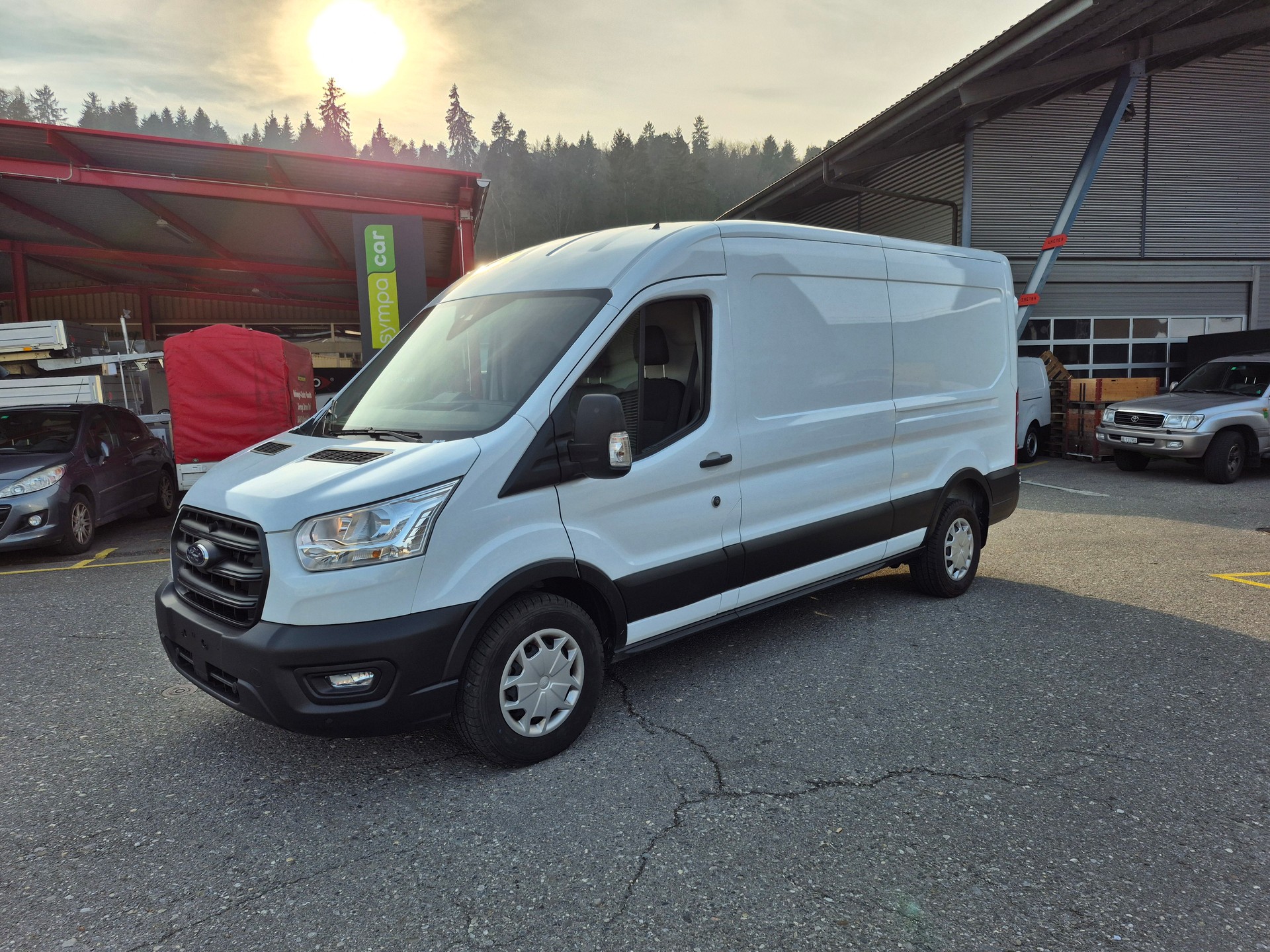 FORD Transit Van 350 L3 Trend 2.0 TDCi 130 HD FWD-image-0