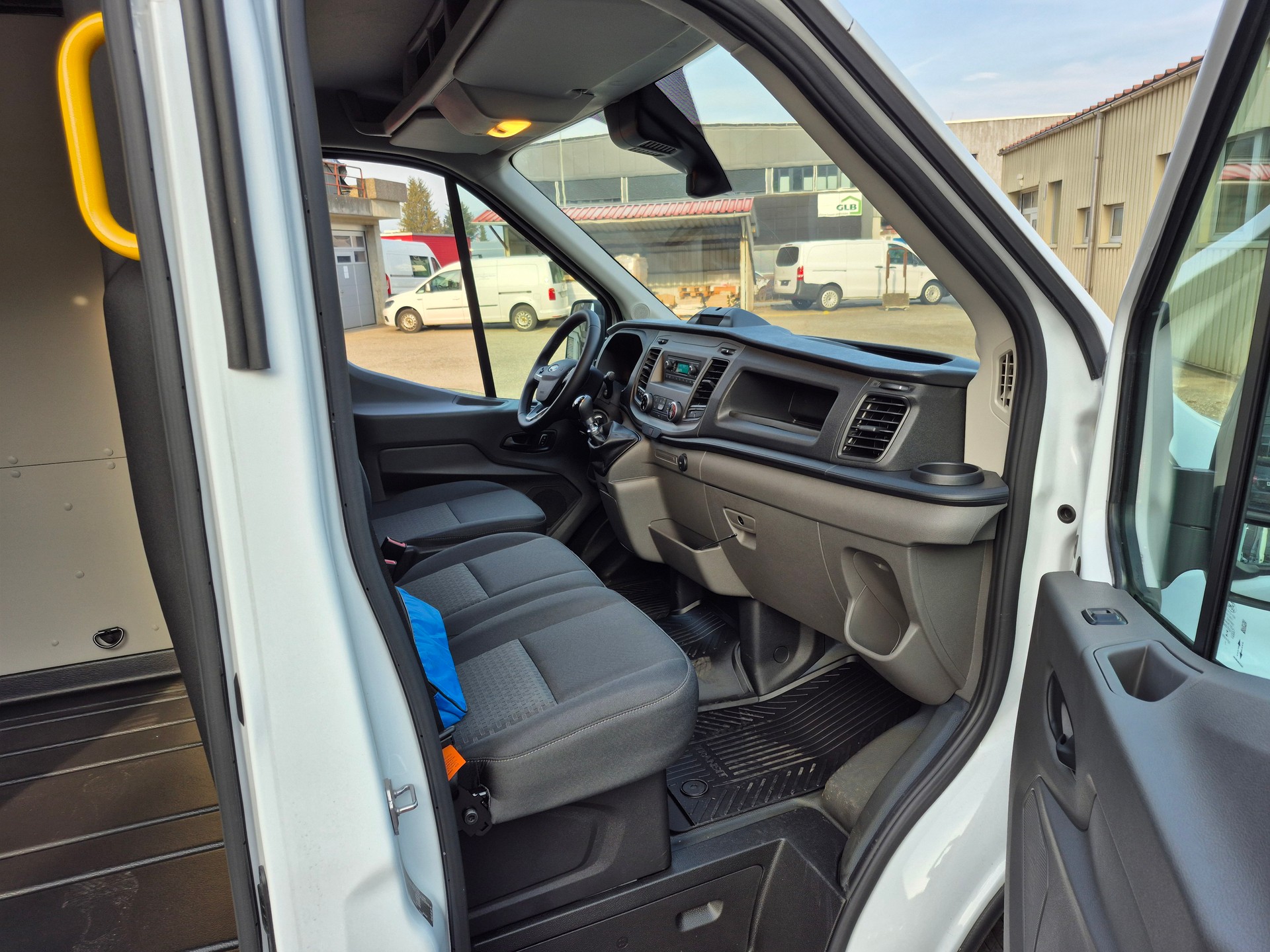 FORD Transit Van 350 L3 Trend 2.0 TDCi 130 HD FWD-image-13