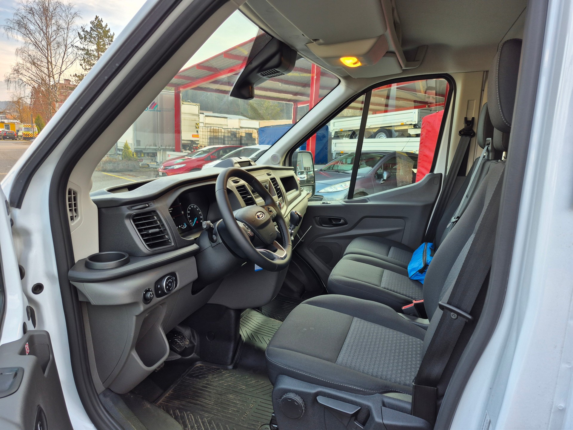 FORD Transit Van 350 L3 Trend 2.0 TDCi 130 HD FWD-image-12