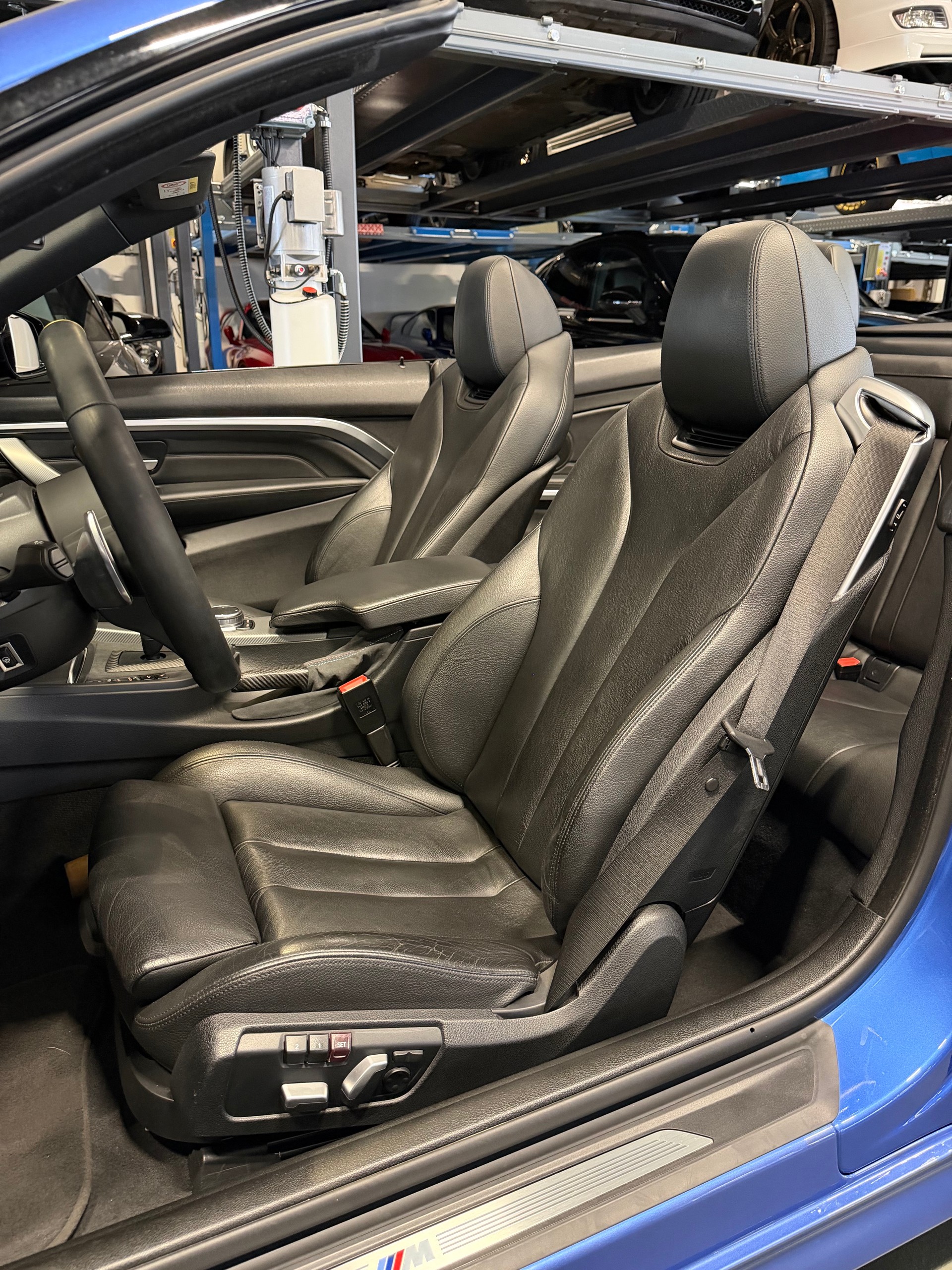BMW 440i Cabriolet xDrive M Sport Steptronic-image-9