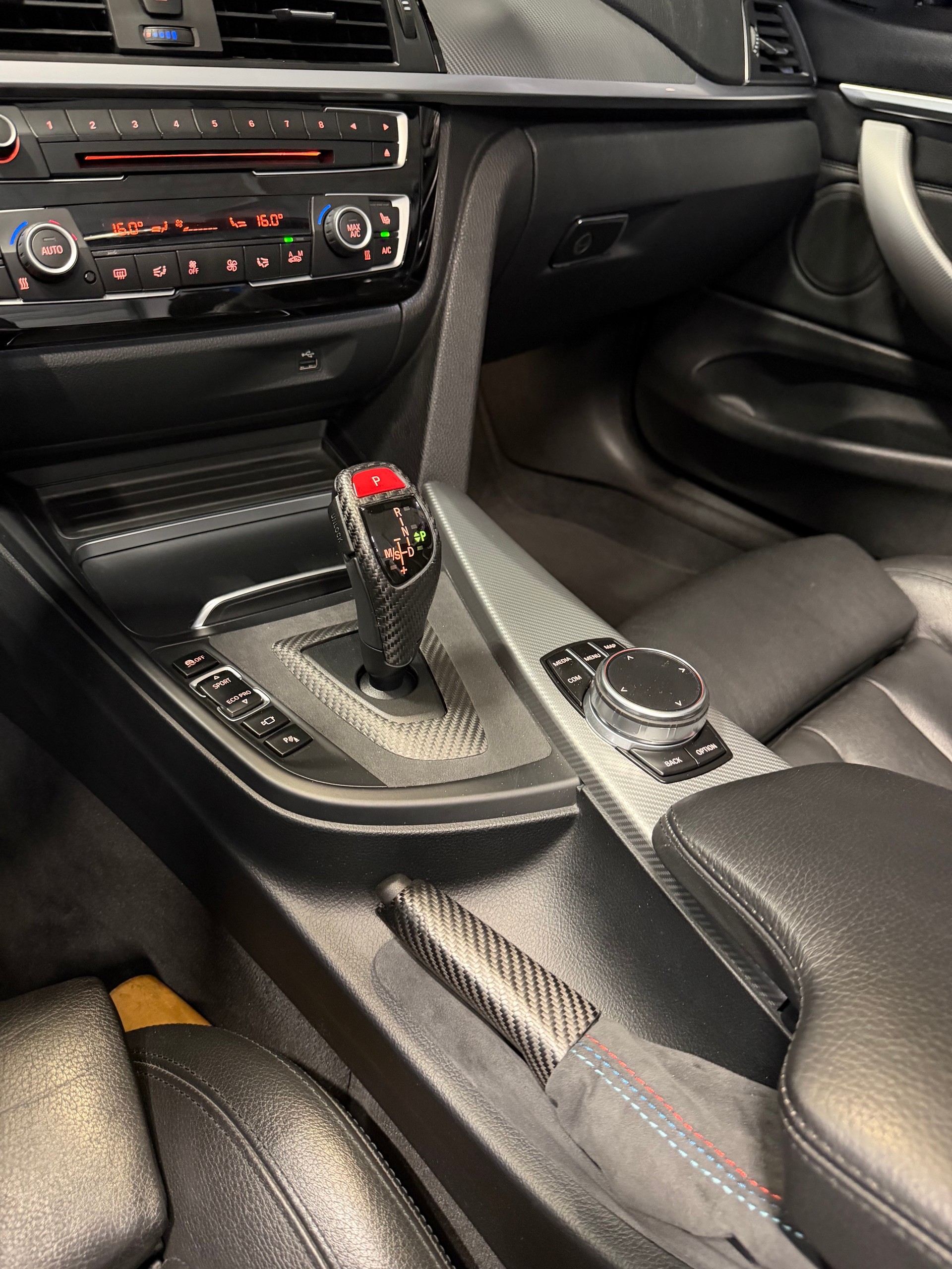 BMW 440i Cabriolet xDrive M Sport Steptronic-image-10