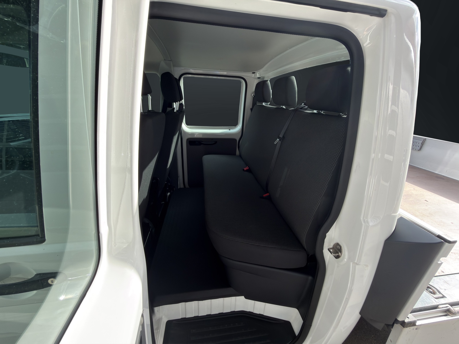 VW T6.1 2.0 TDI 4Motion Doppelkabine Brücke-image-8