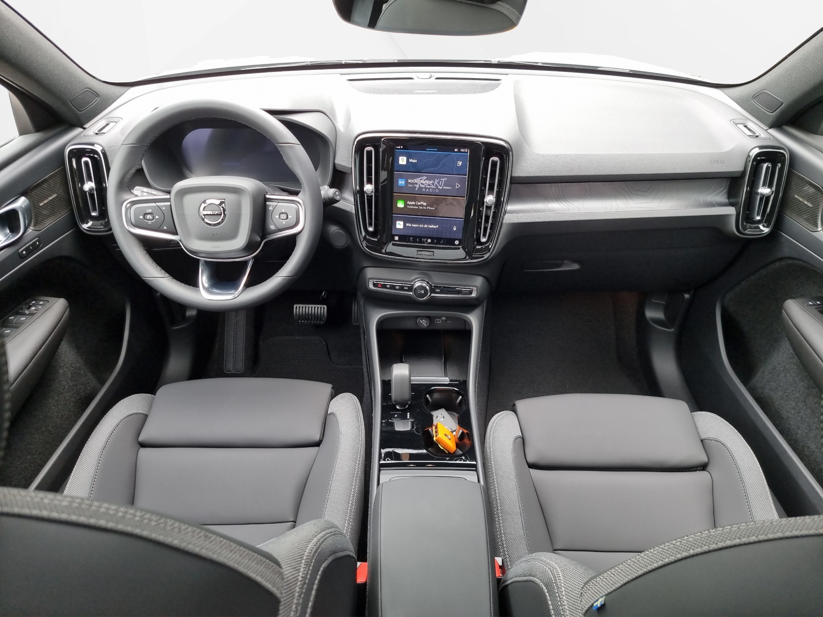 VOLVO XC40 E80 Twin Ultimate AWD-image-6