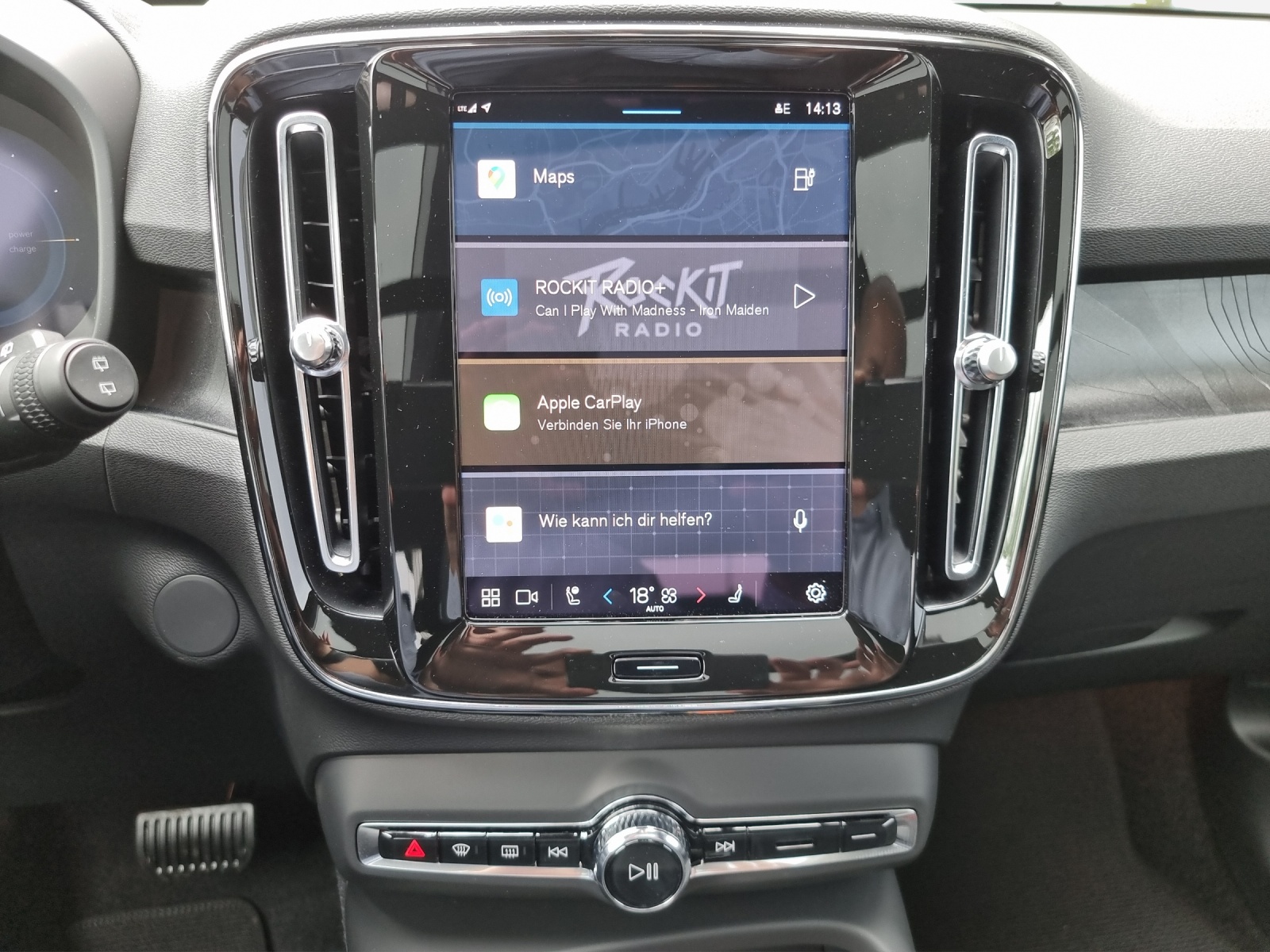 VOLVO XC40 E80 Twin Ultimate AWD-image-8
