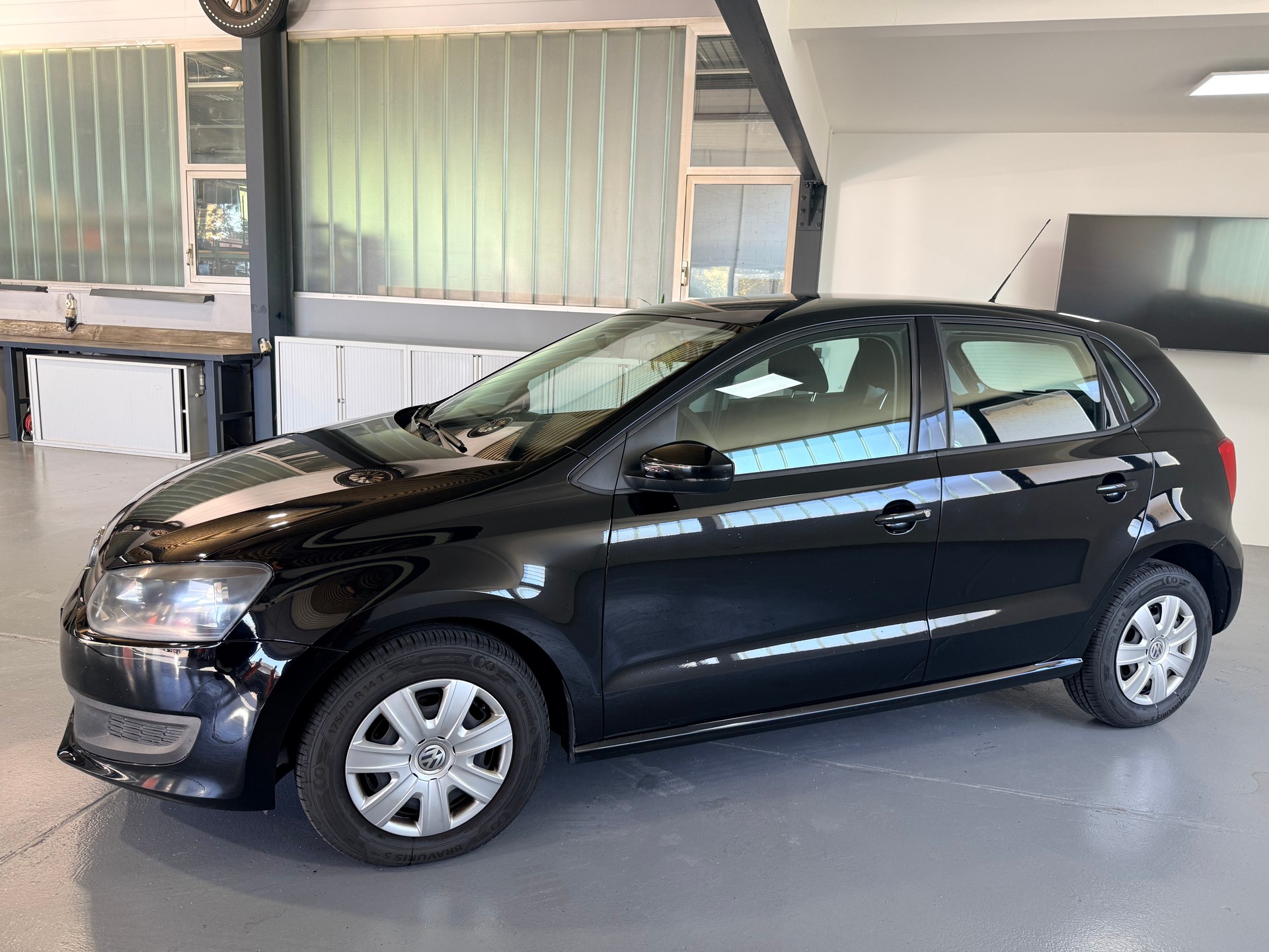 VW Polo 1.2 6V Trendline-image-2