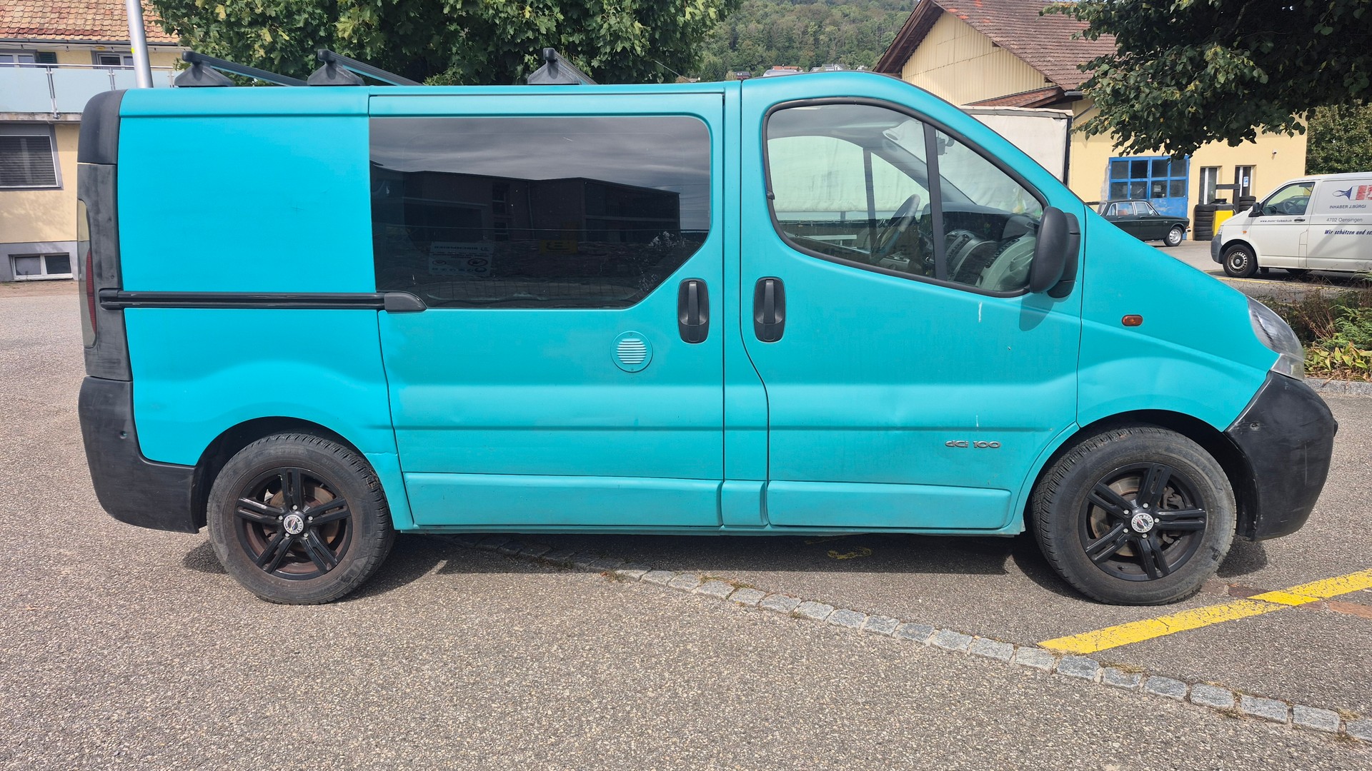 RENAULT Trafic 1.9 dCi 100 2.7t-image-3