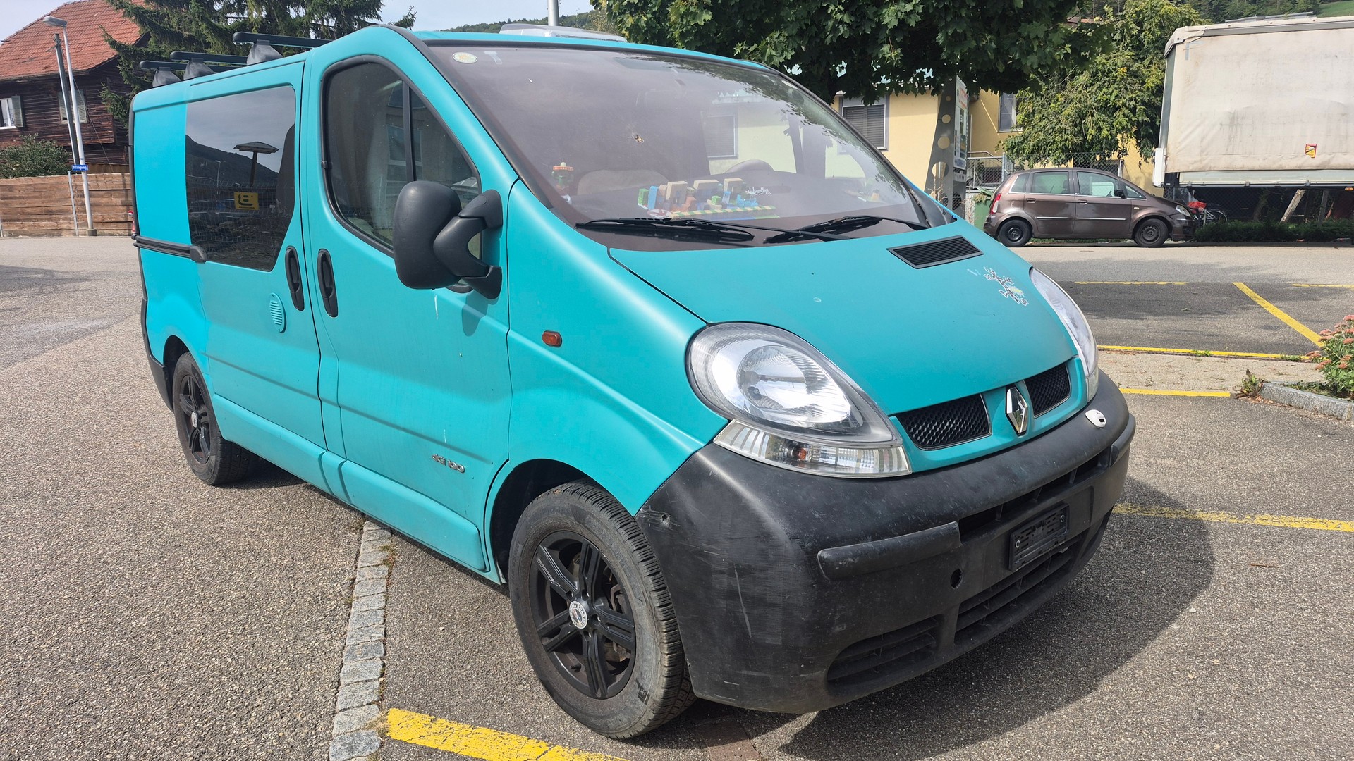 RENAULT Trafic 1.9 dCi 100 2.7t-image-2