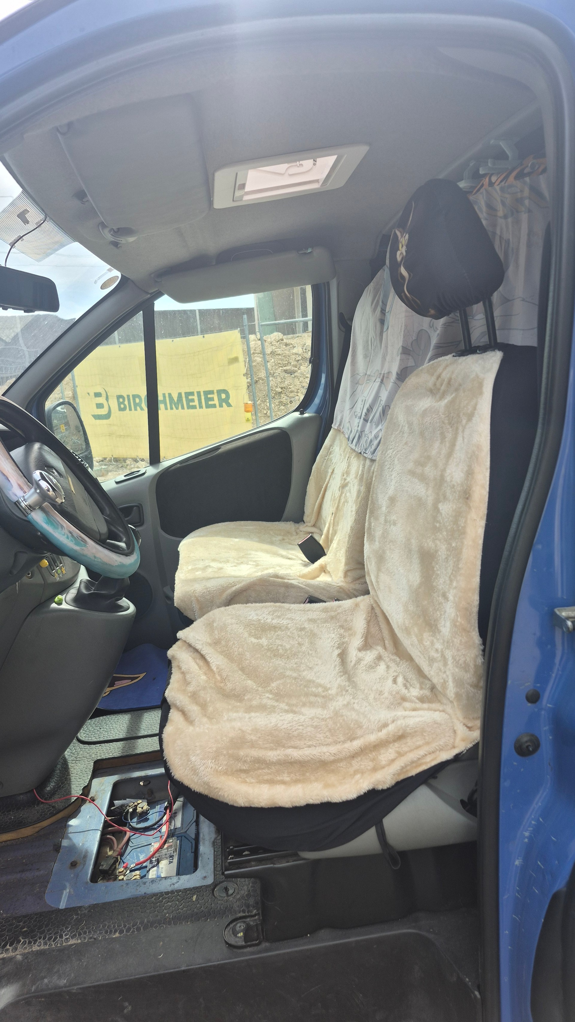 RENAULT Trafic 1.9 dCi 100 2.7t-image-8