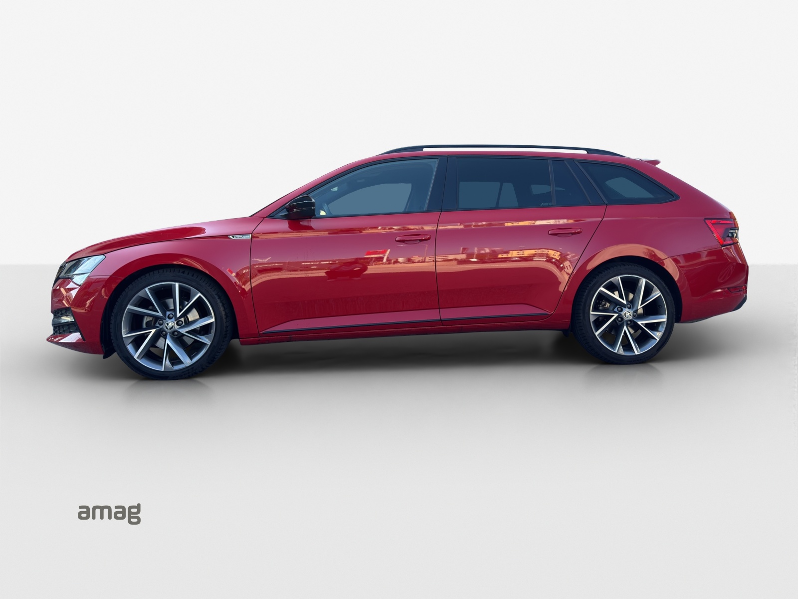 SKODA Superb Combi 2.0 TDi SportLine Light 4x4 DSG-image-1